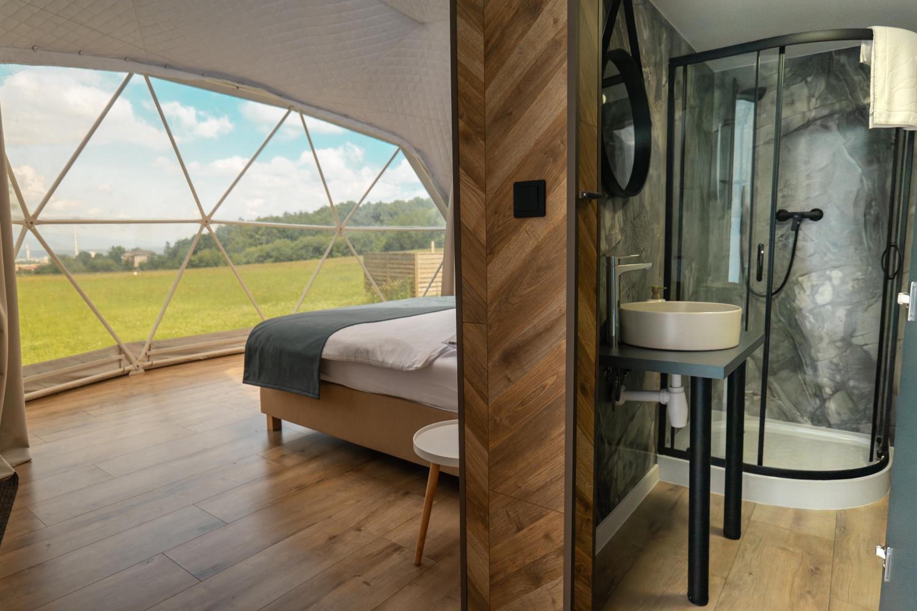 Glamping Resort