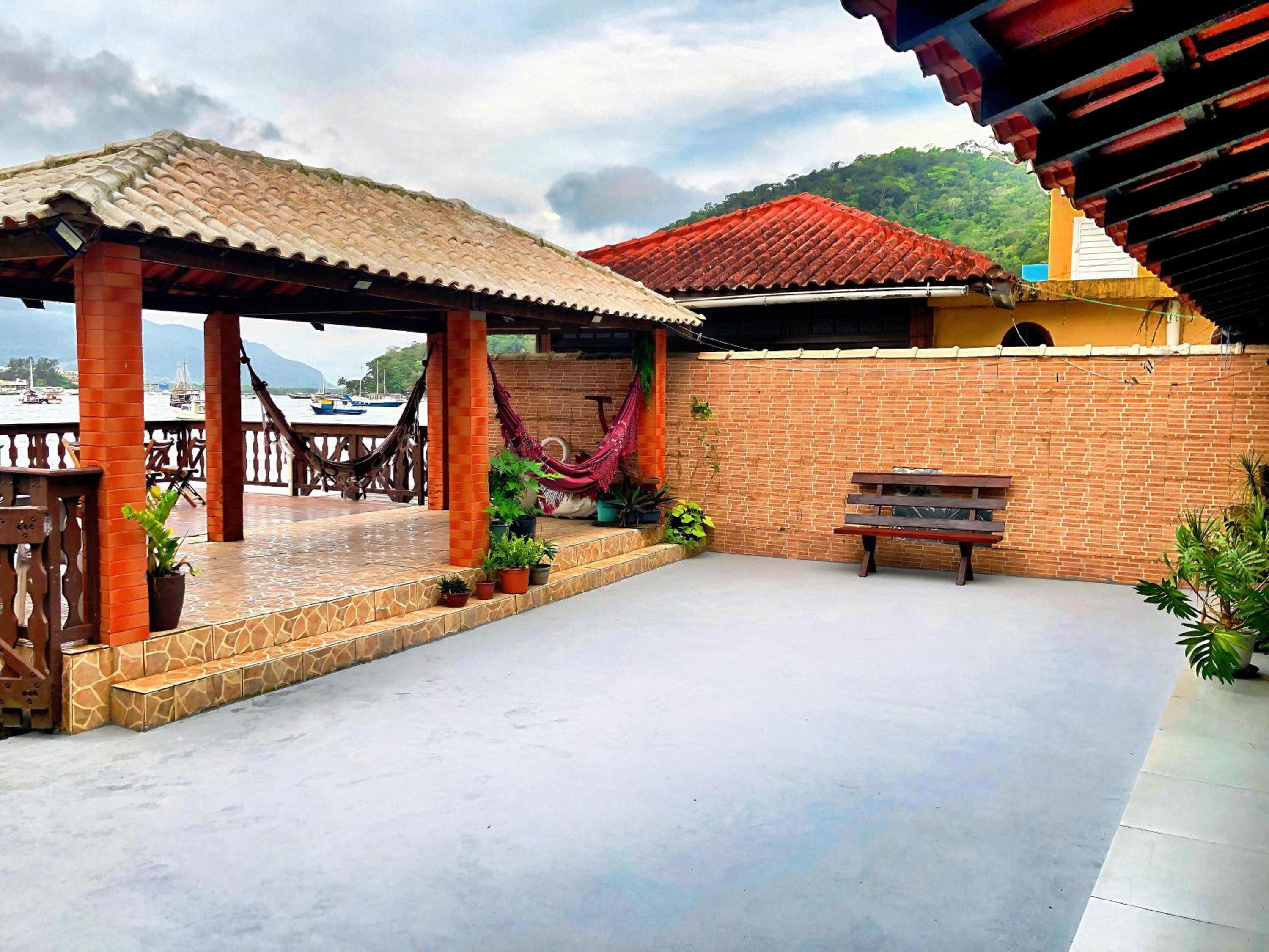 Casa na praia com vista para o mar
