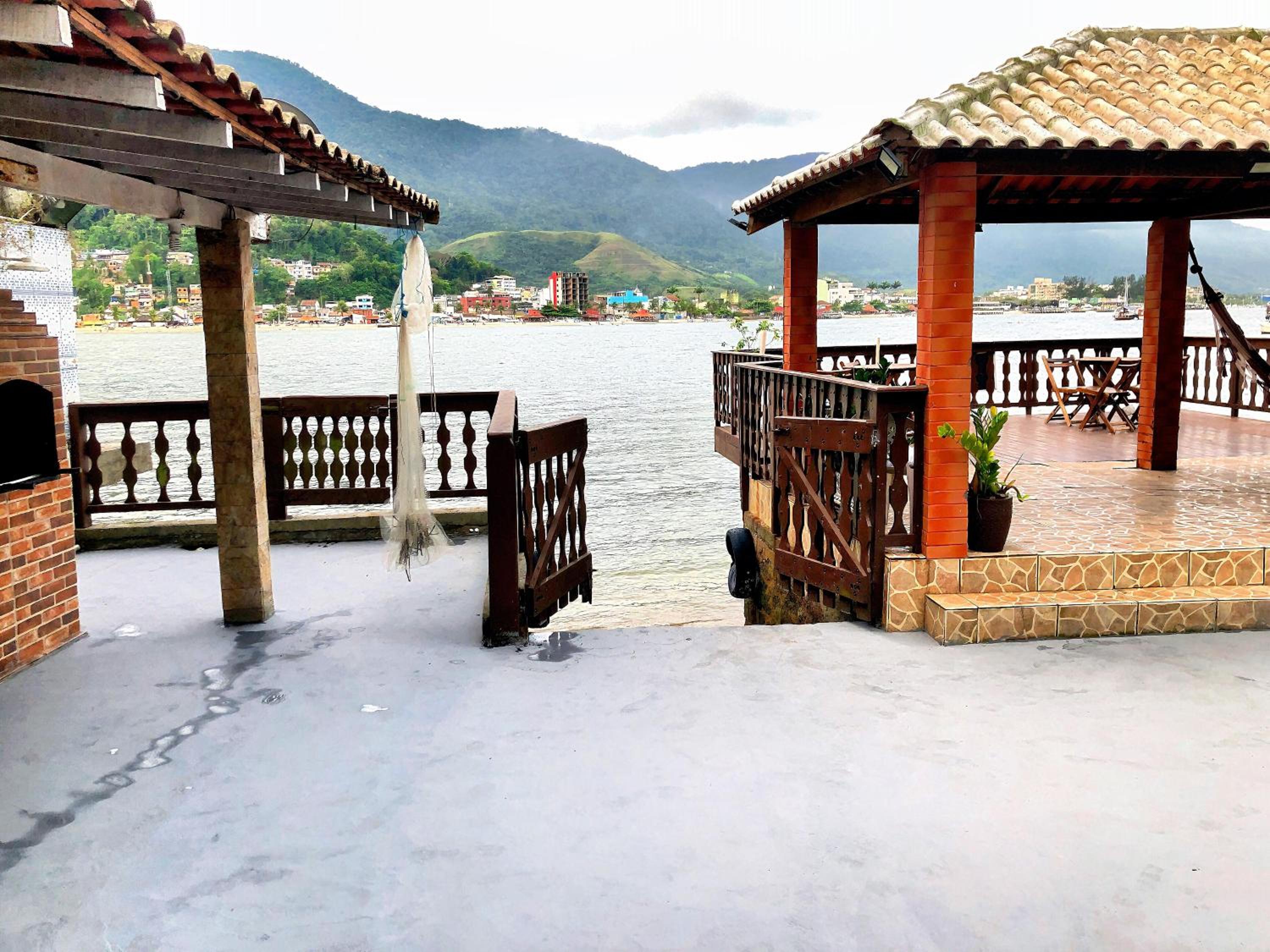 Casa na praia com vista para o mar