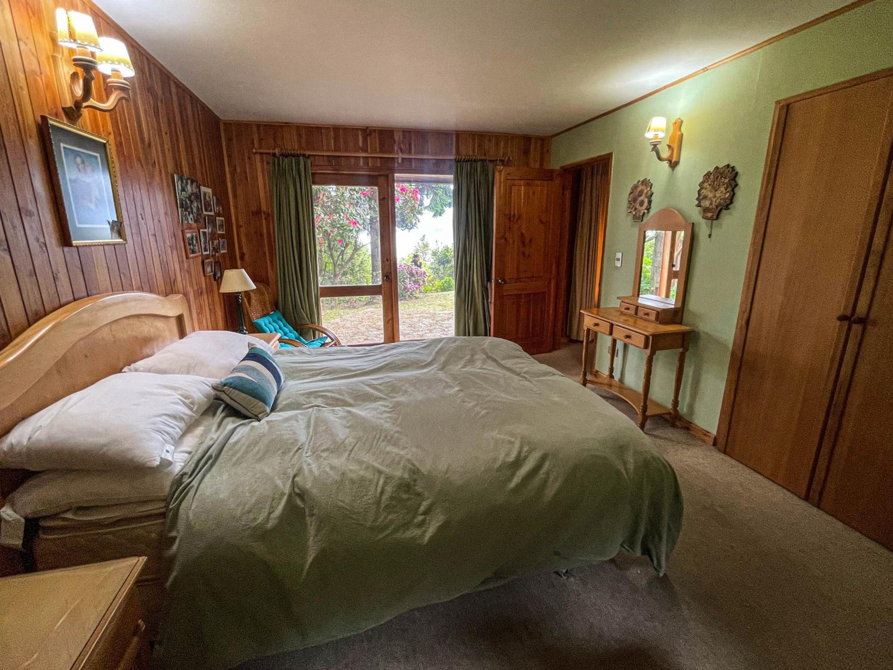 Casa con vista y acceso al lago