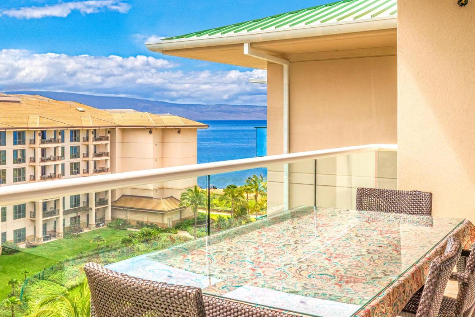 KBM Resorts: Honua Kai Hokulani HKH-714 Ocean Views Beach Front Resort Includes Rental Car view 3
