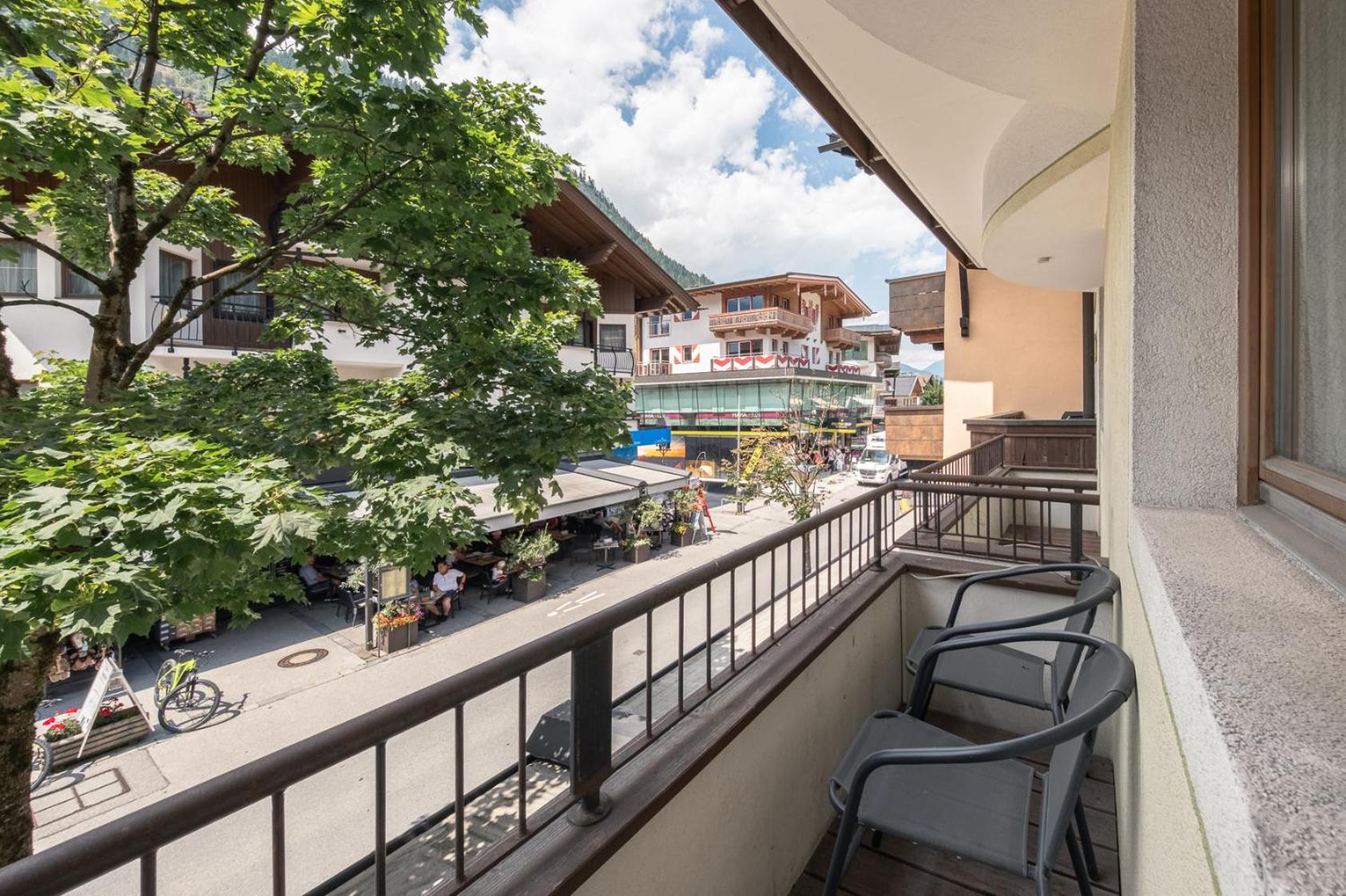 Apartments Alpina view 3