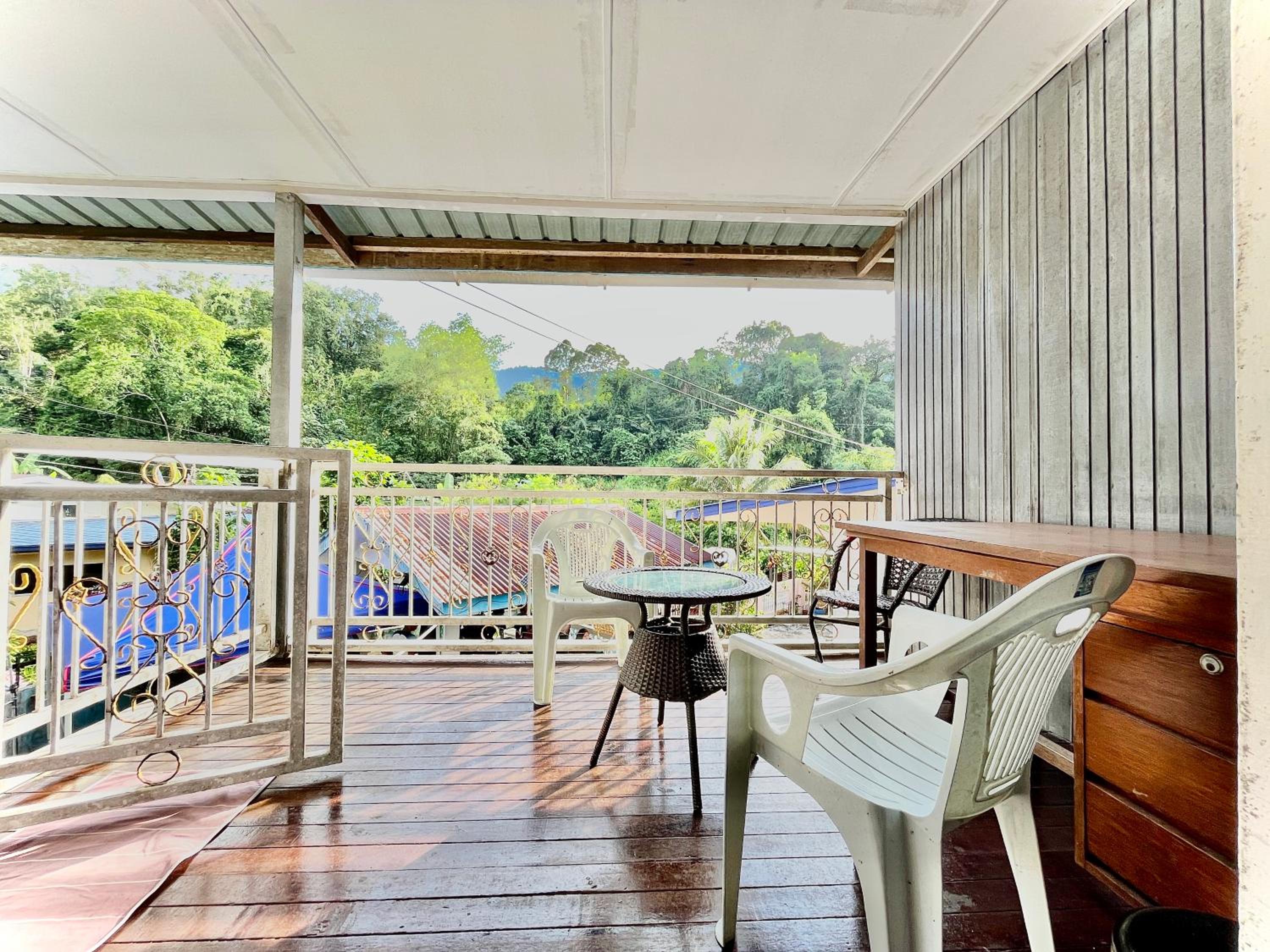 The Bacpackers Resort