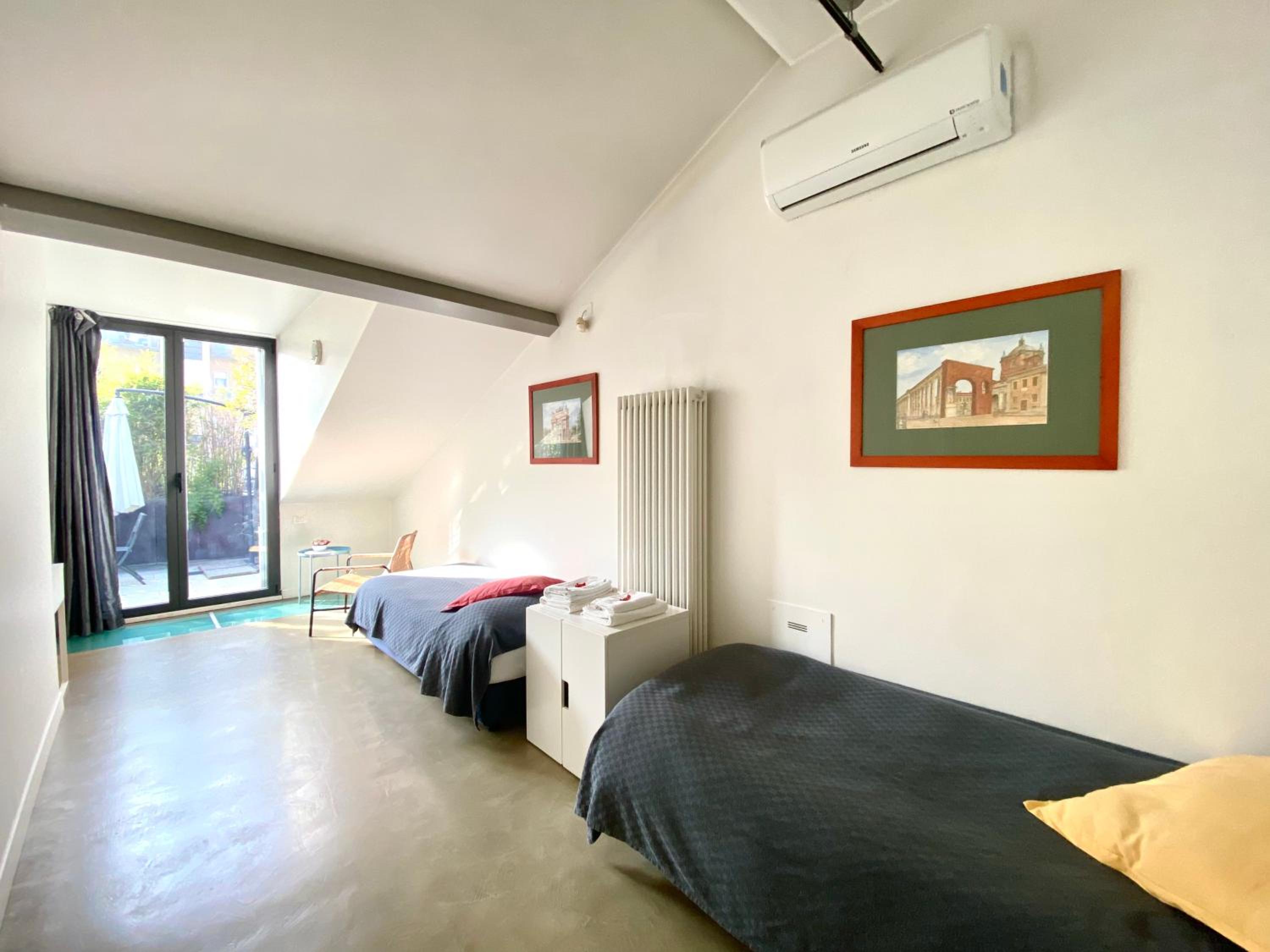 hotel room
