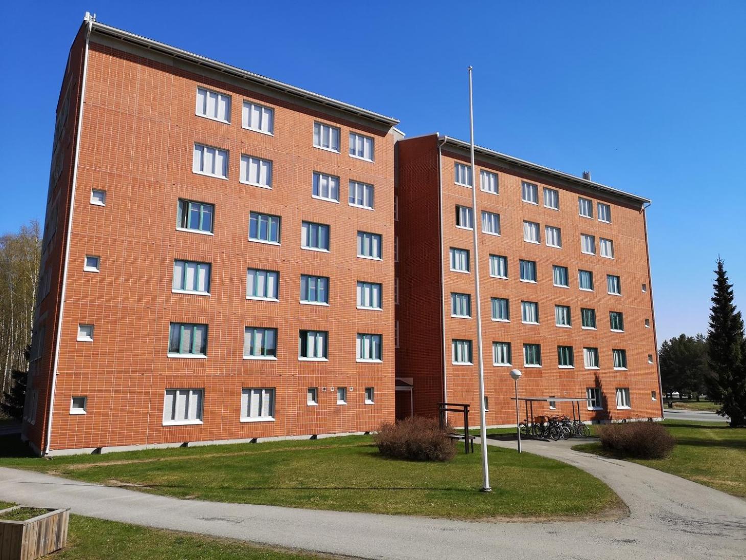 Marivas, 2 bedroom apt, free parking & WiFi