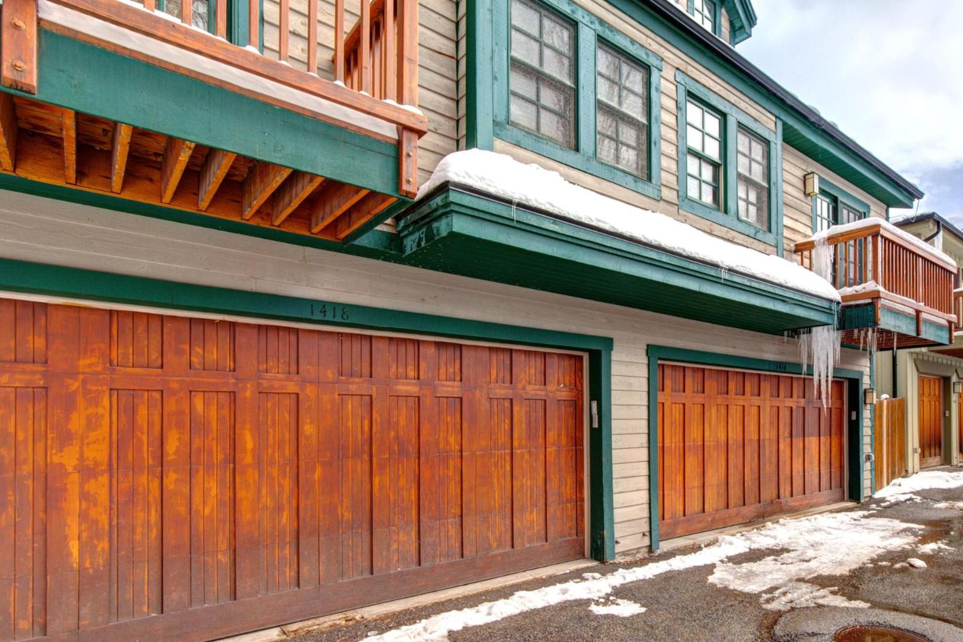 KBM Resorts Walk to Lifts and Main St Rent 1416 and 1418 Townhomes together Pri Hot tub PPS-1418 view 3