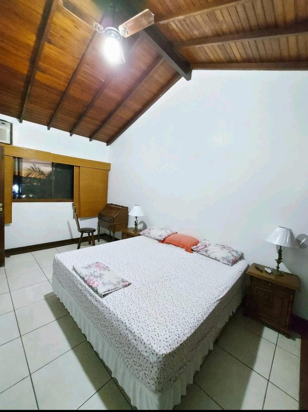 Casa em Condomínio de Alto Padrão