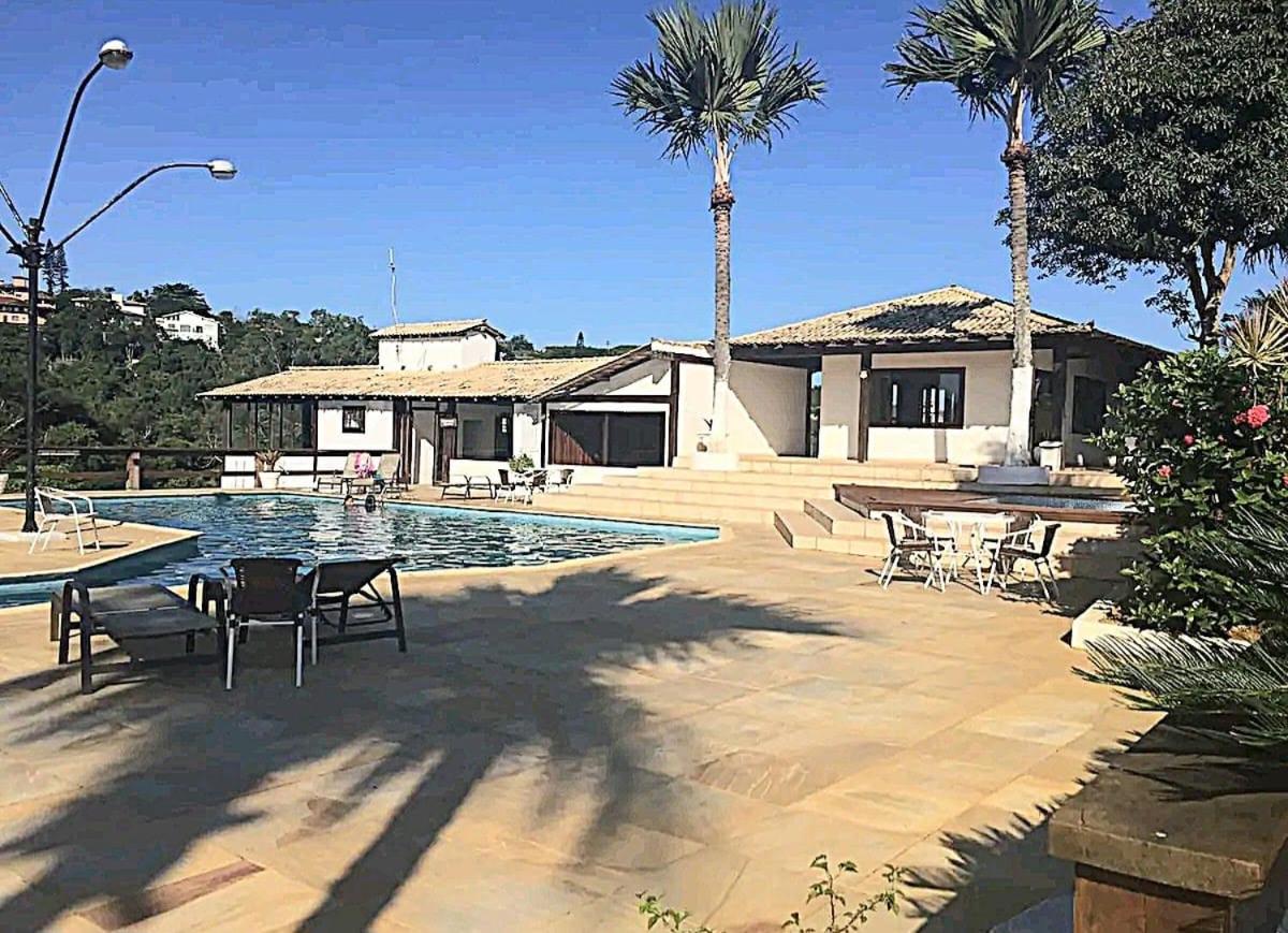 Casa em Condomínio de Alto Padrão