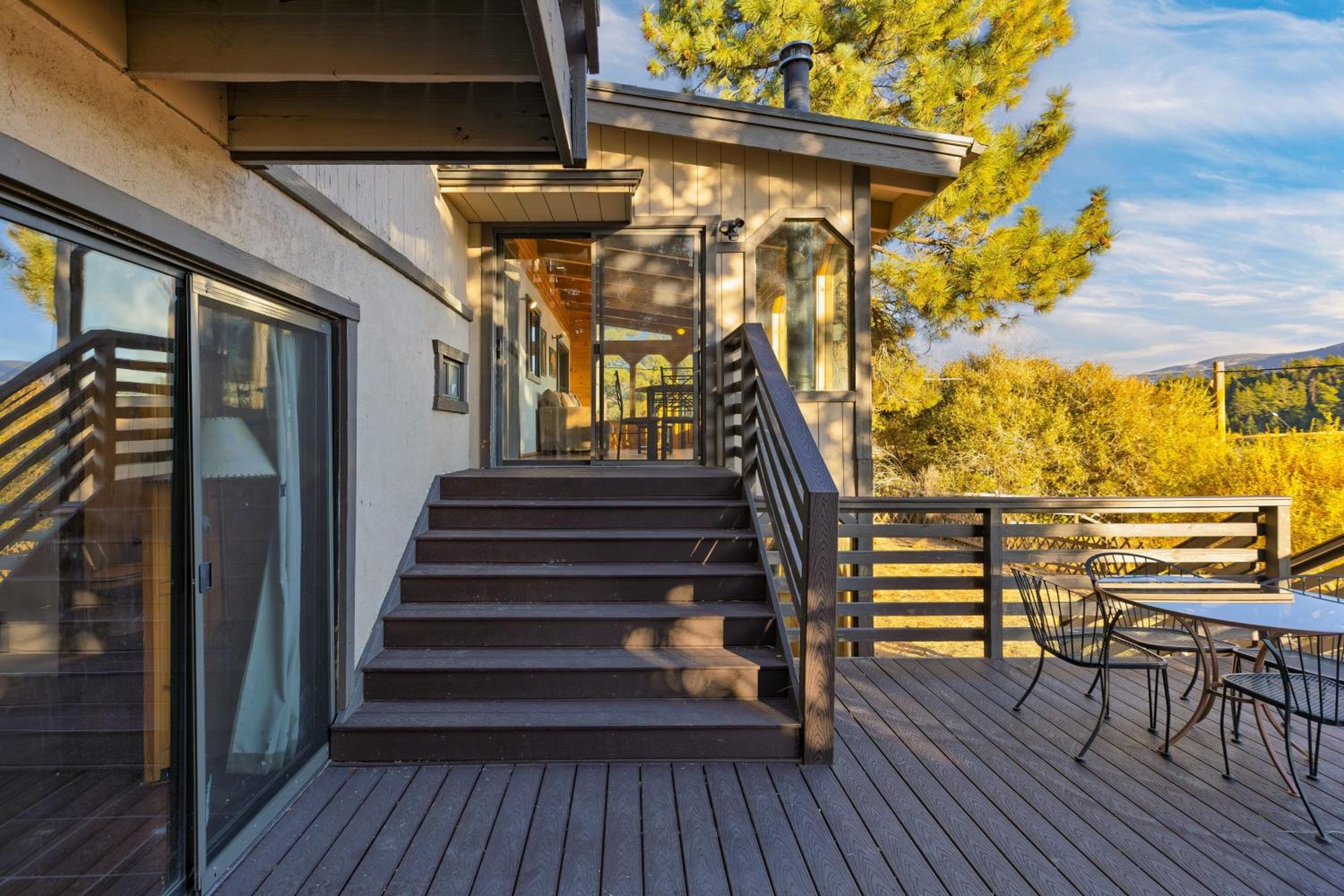 Viewtopia by AvantStay Lakefront Views Hot Tub