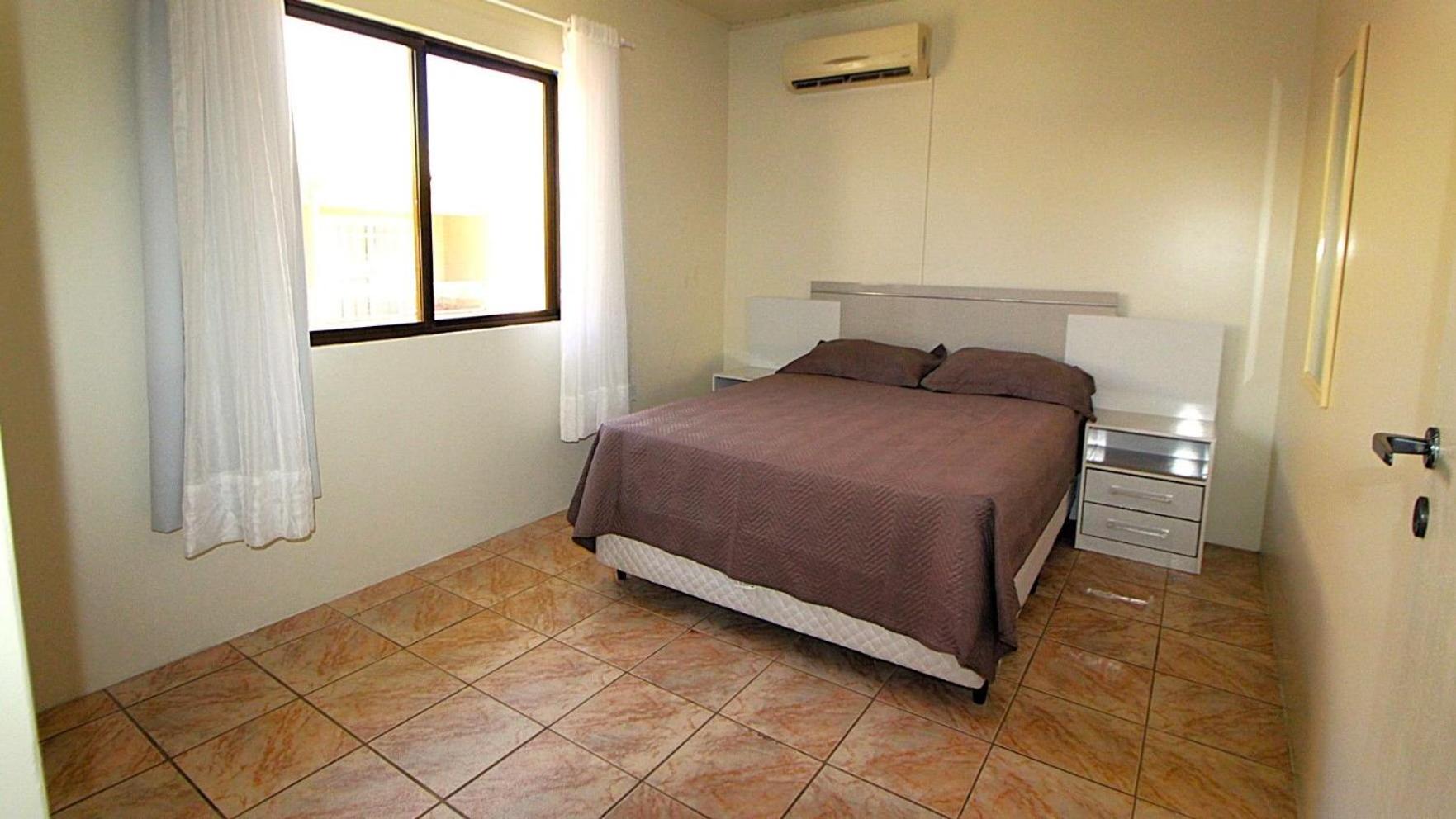 1019 Apartamento de um dormitório na quadra do mar