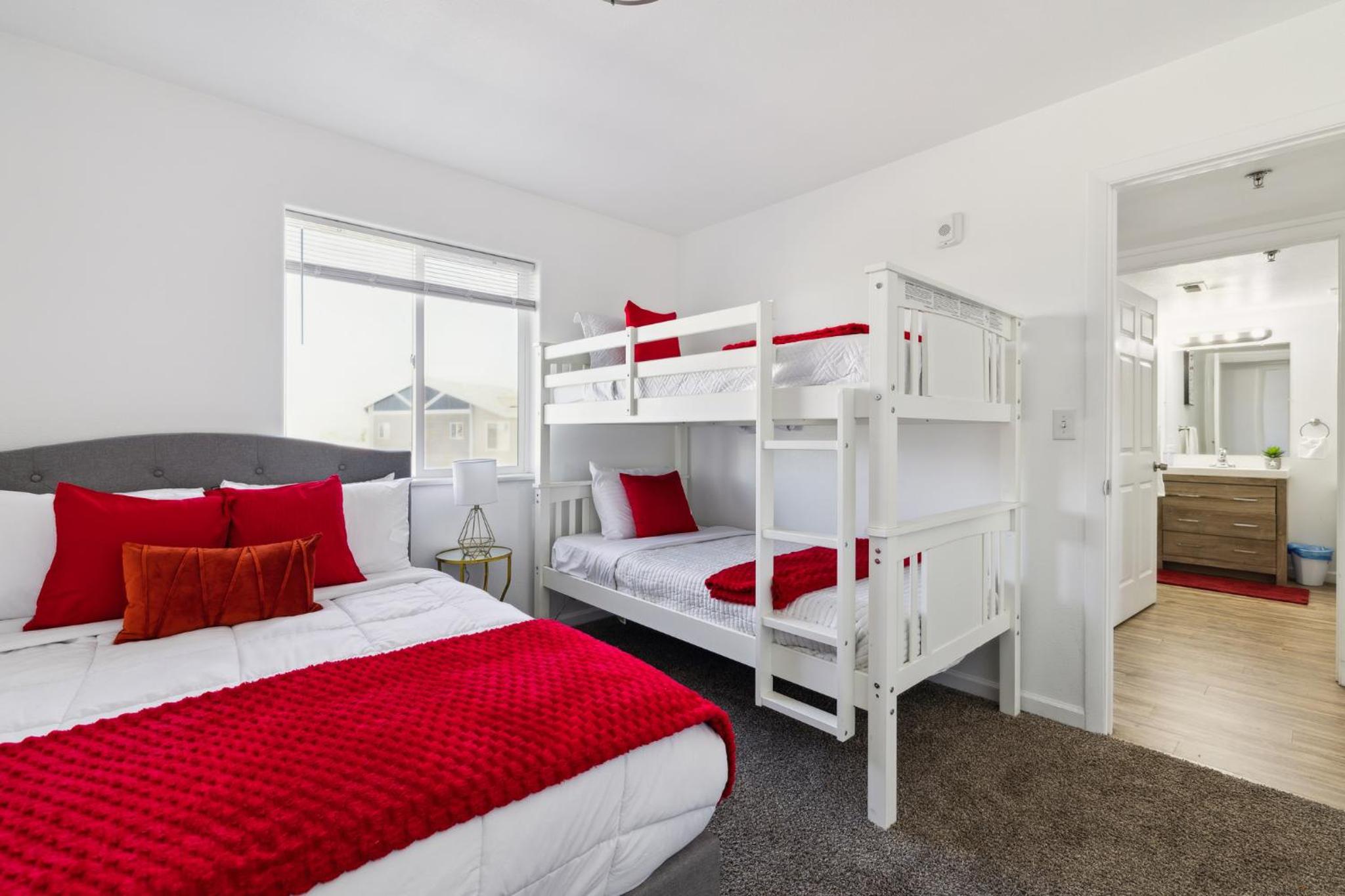Reno Vacations - Cozy Mountain View Retreat in Reno - Property Image 11
