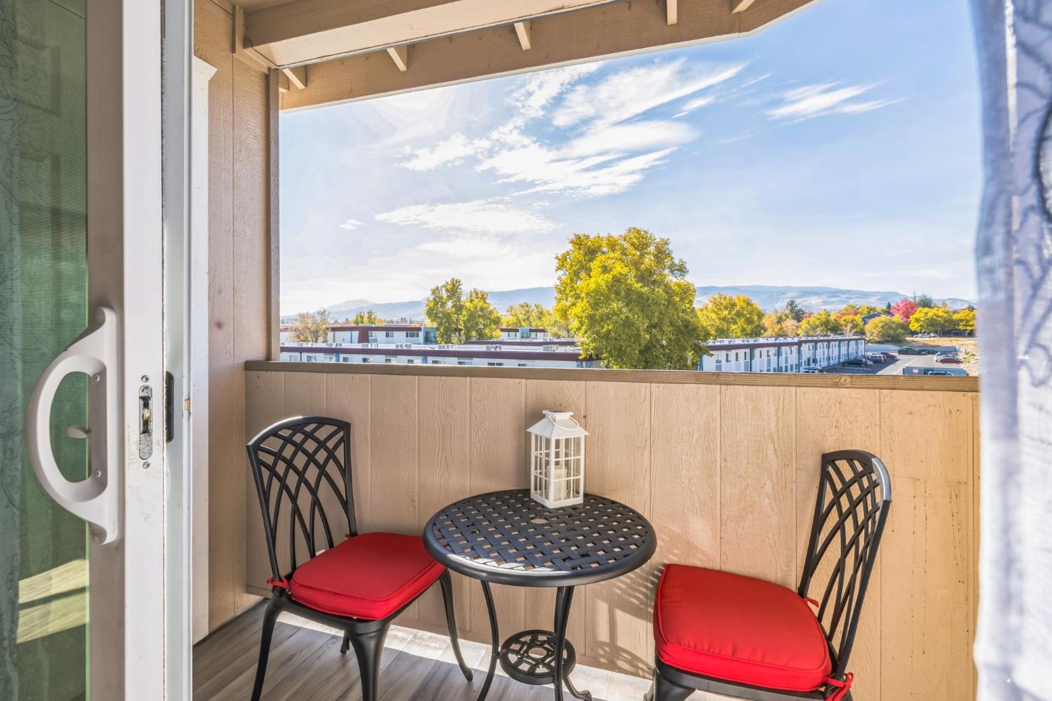 Reno Vacations - Cozy Mountain View Retreat in Reno - Property Image 15