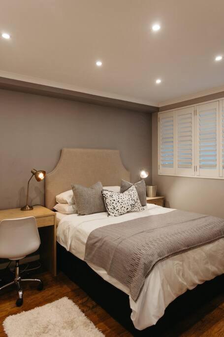 Elegant Apartment with Parking