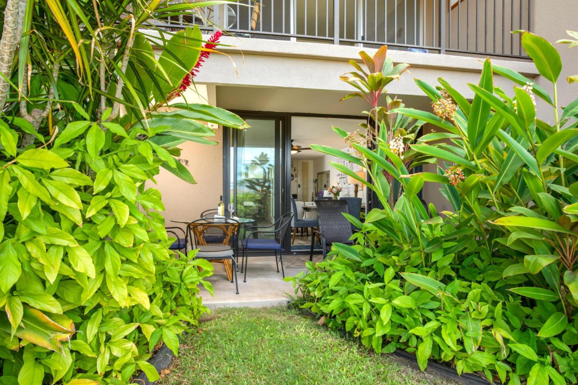 KBM Resorts: Hale Ona Loa HOL-116 Charming with Ocean View view 2