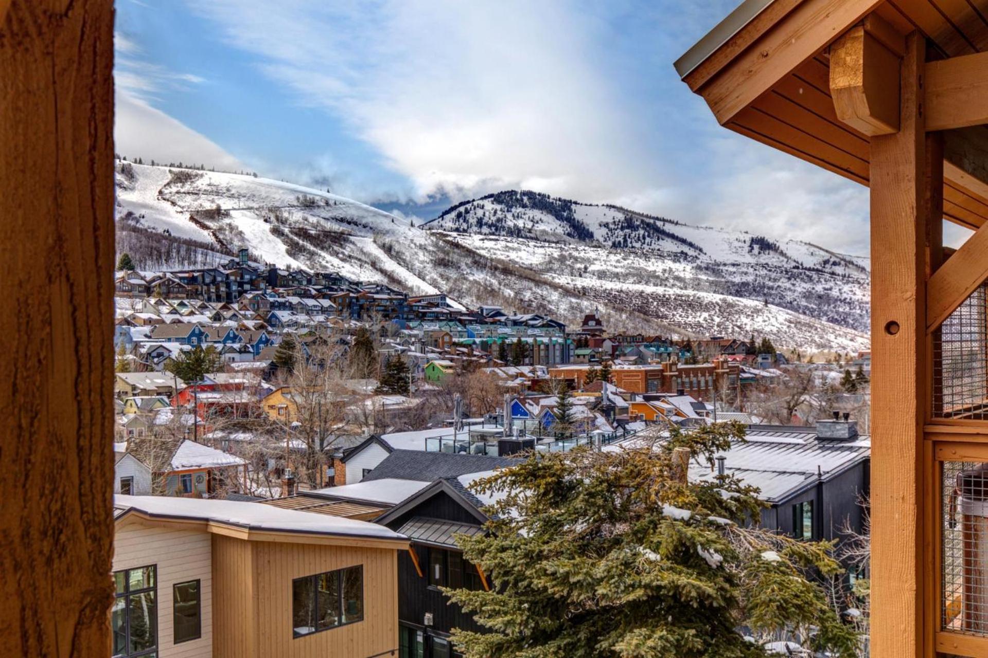 KBM Resorts Town Pointe 1 level with views of mountains Walk to Main and Town Lift Elevator access Parking AC TPC-301c view 3