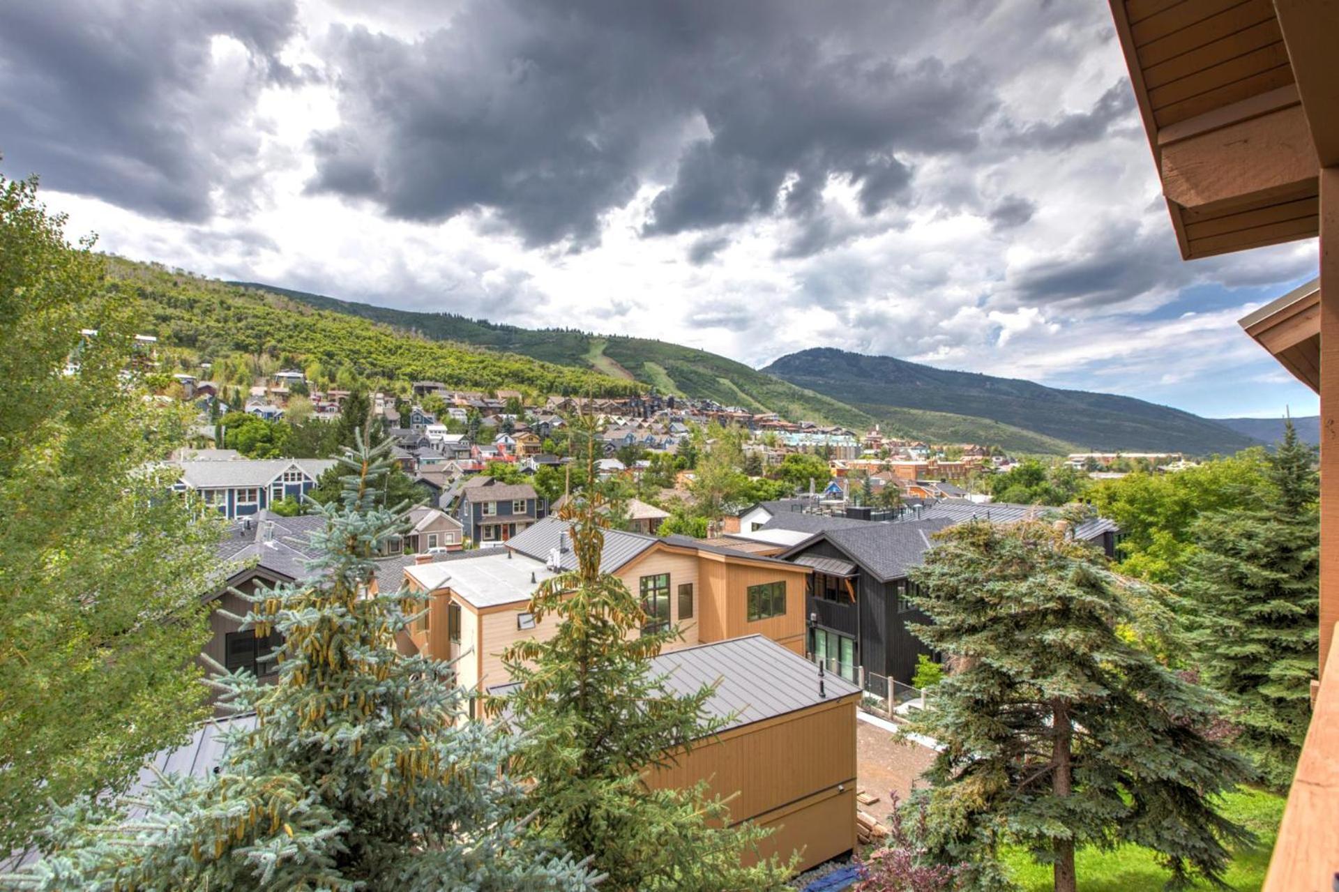 KBM Resorts Town Pointe 1 level with views of mountains Walk to Main and Town Lift Elevator access Parking AC TPC-301c view 5