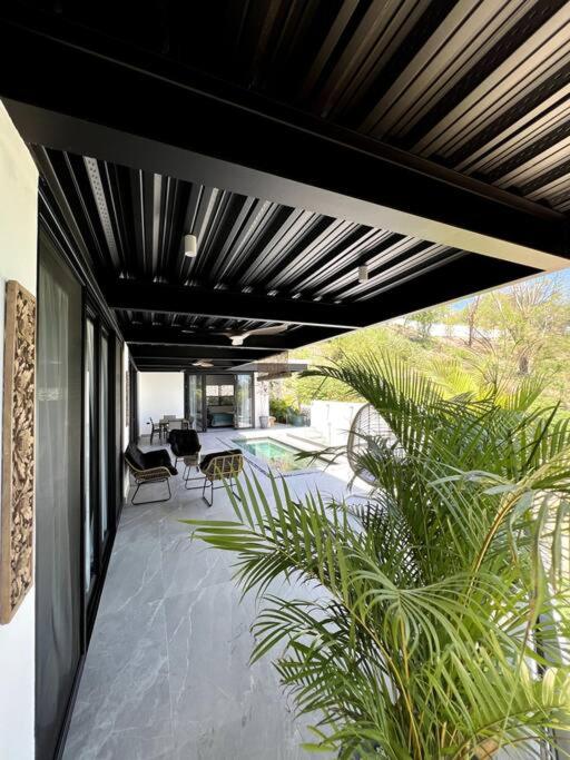Villa Rizo - Luxury Villa in Santa Teresa Beach