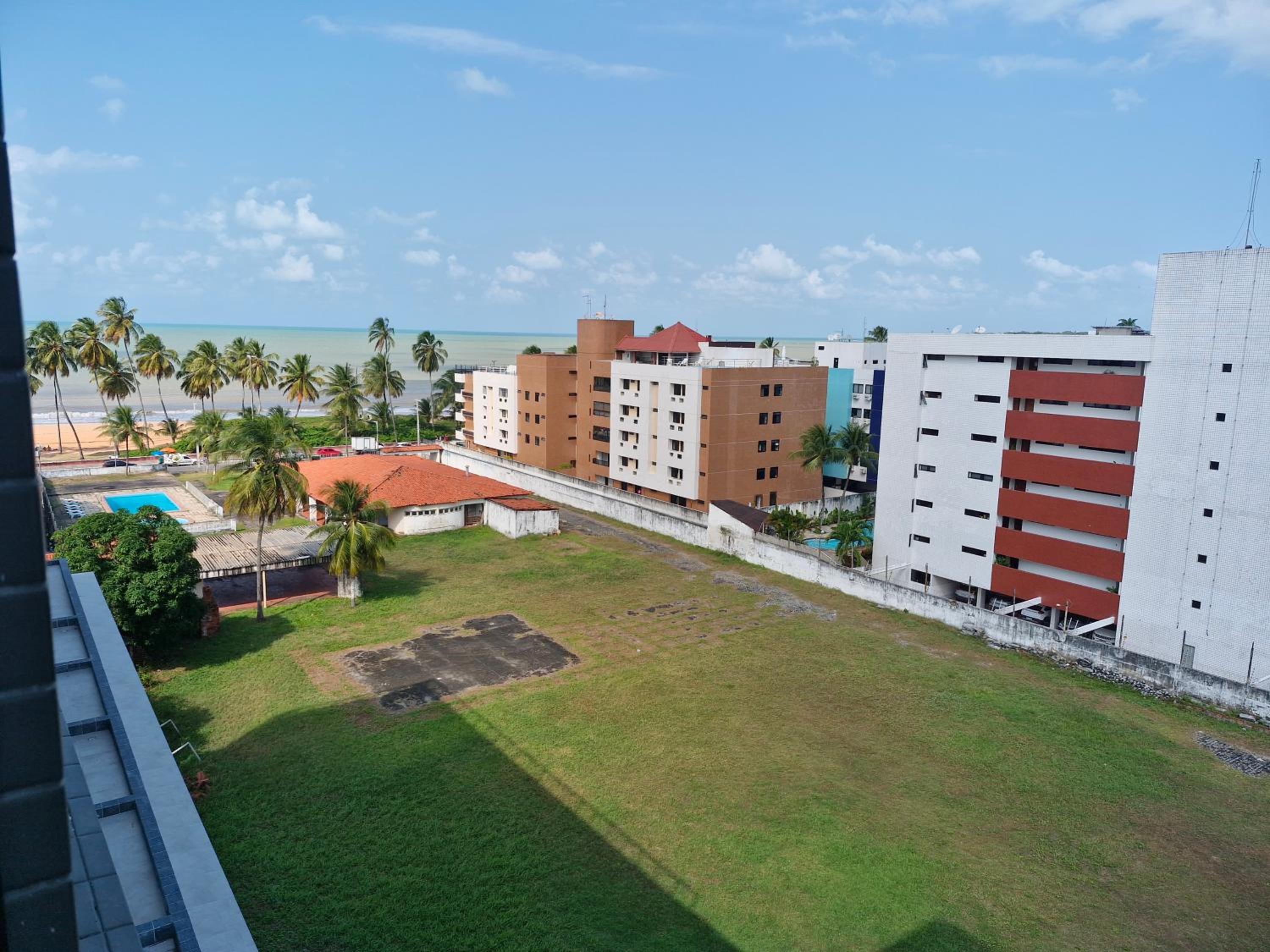 Flat em bairro nobre e próximo à praia