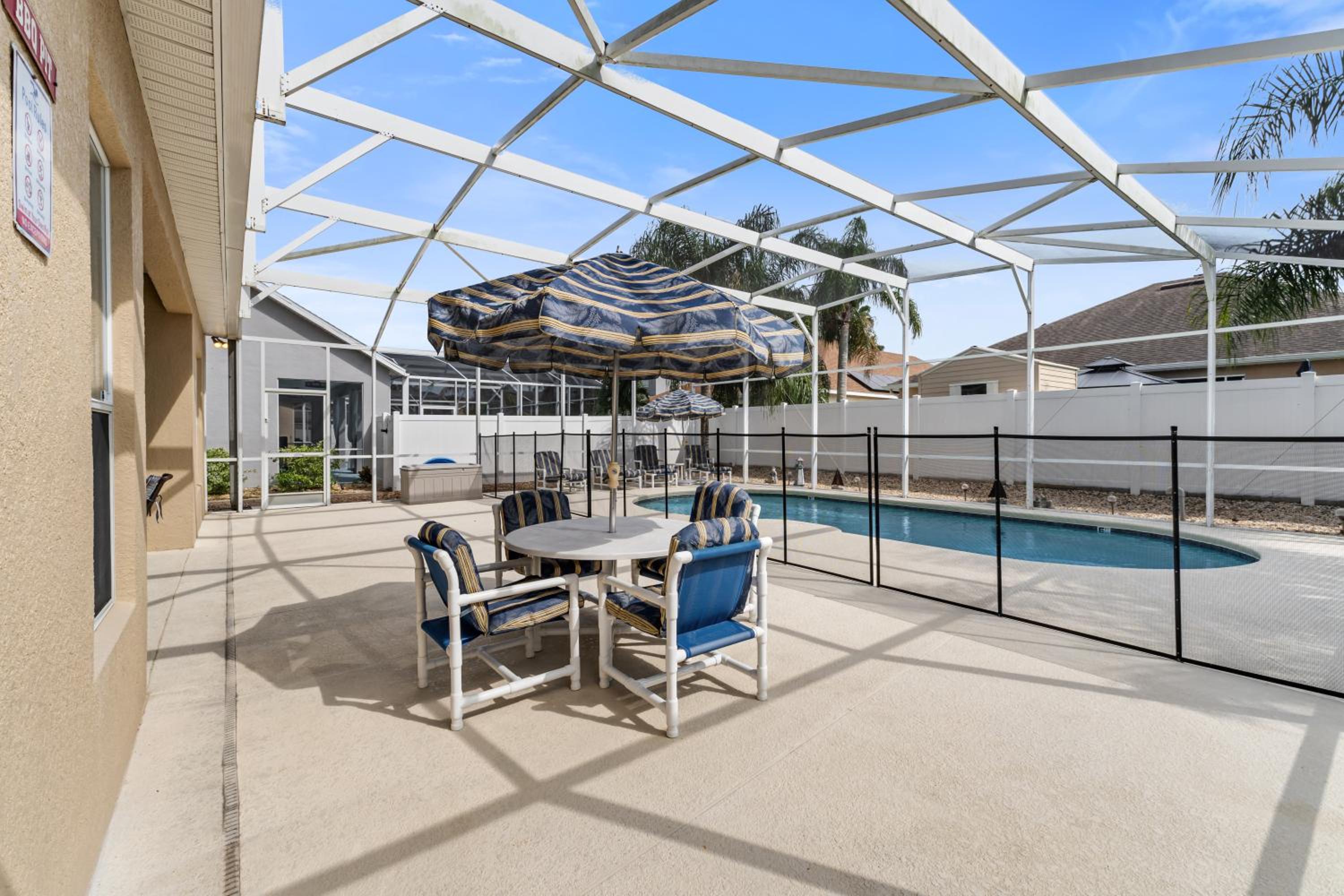 12 Min to Disney Heated Pool Family-Friendly BBQ Game Room & Sleeps 16 Guests
