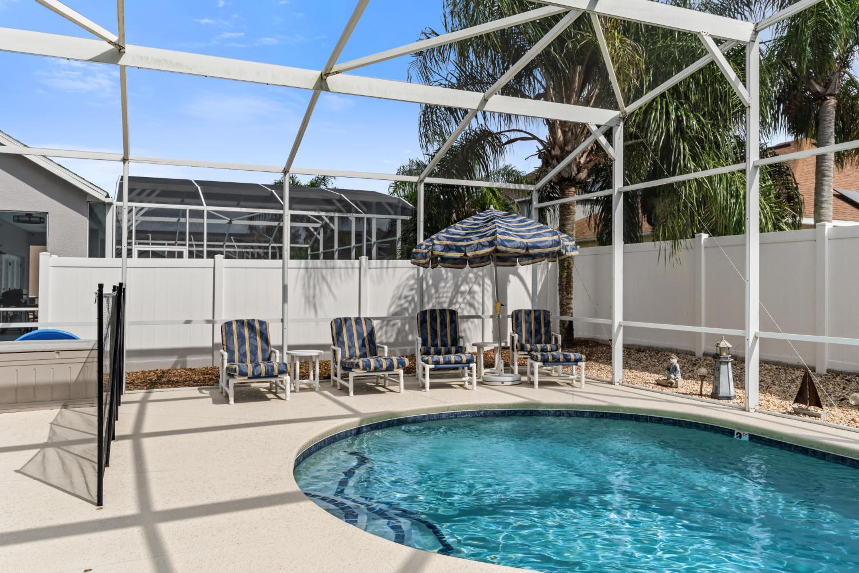 12 Min to Disney Heated Pool Family-Friendly BBQ Game Room & Sleeps 16 Guests