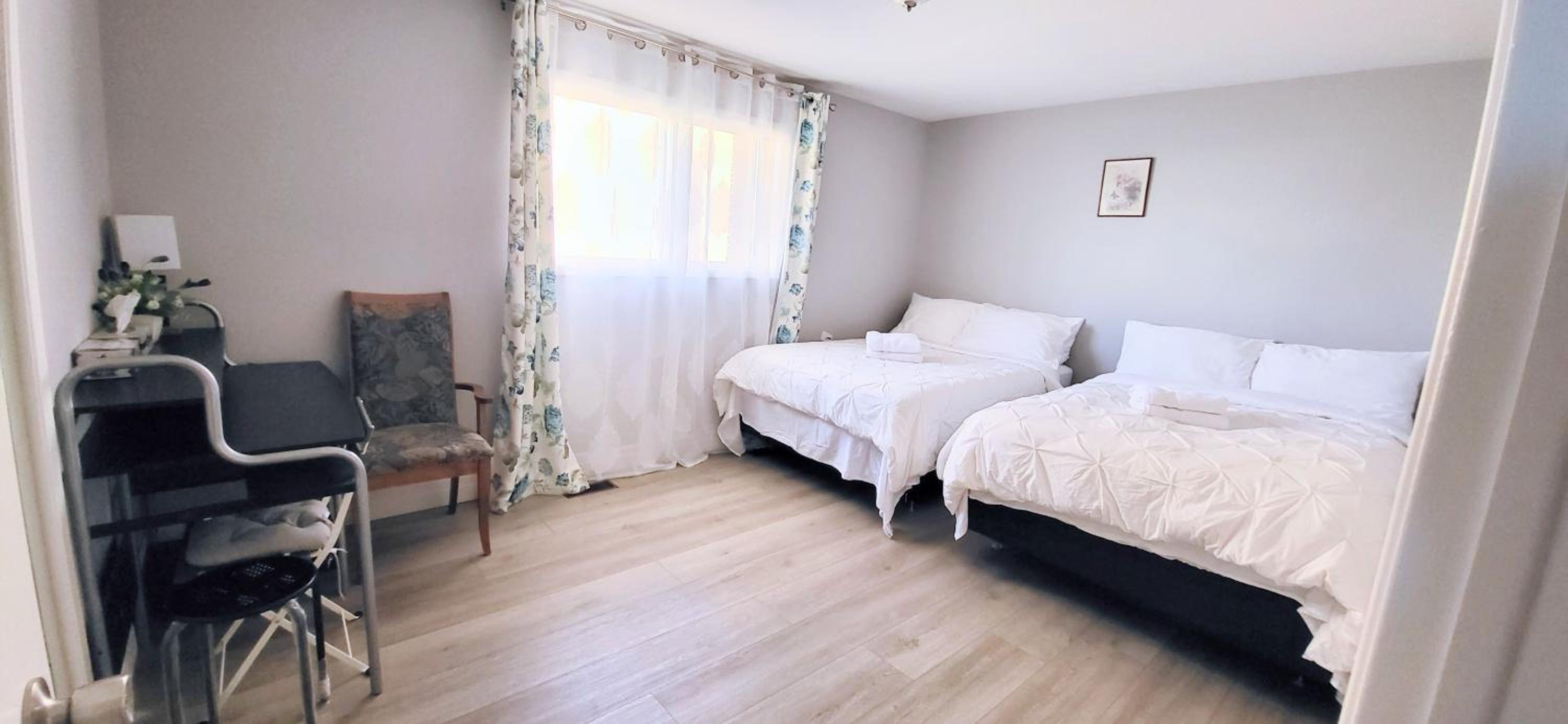 Cozy Home Close to Attractions in Niagara Falls