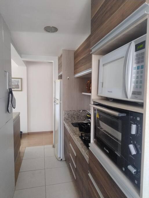 Apto club bem localizado em Ctba