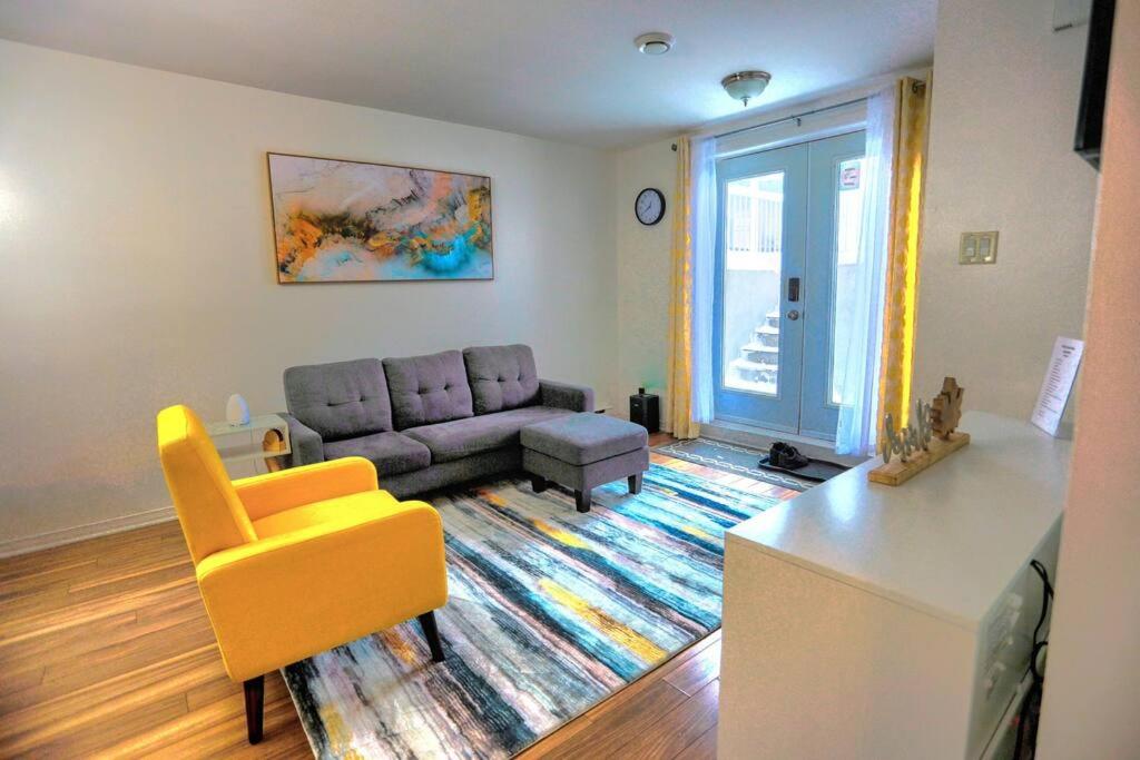 Lacay Apartement - Modern 1 or 2 bedrooms unit