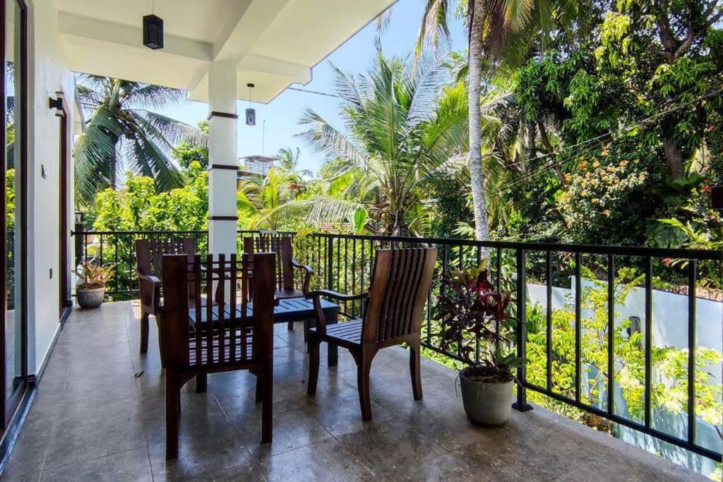 Villa 51 Ground Floor & First Floor with Cozy Guests House