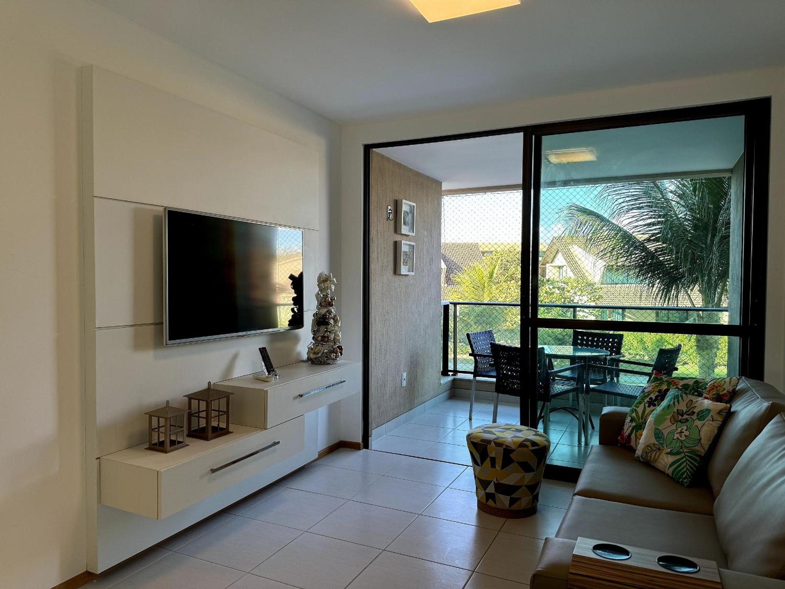 Nui Supreme Beach Living Muro Alto por Brevelar