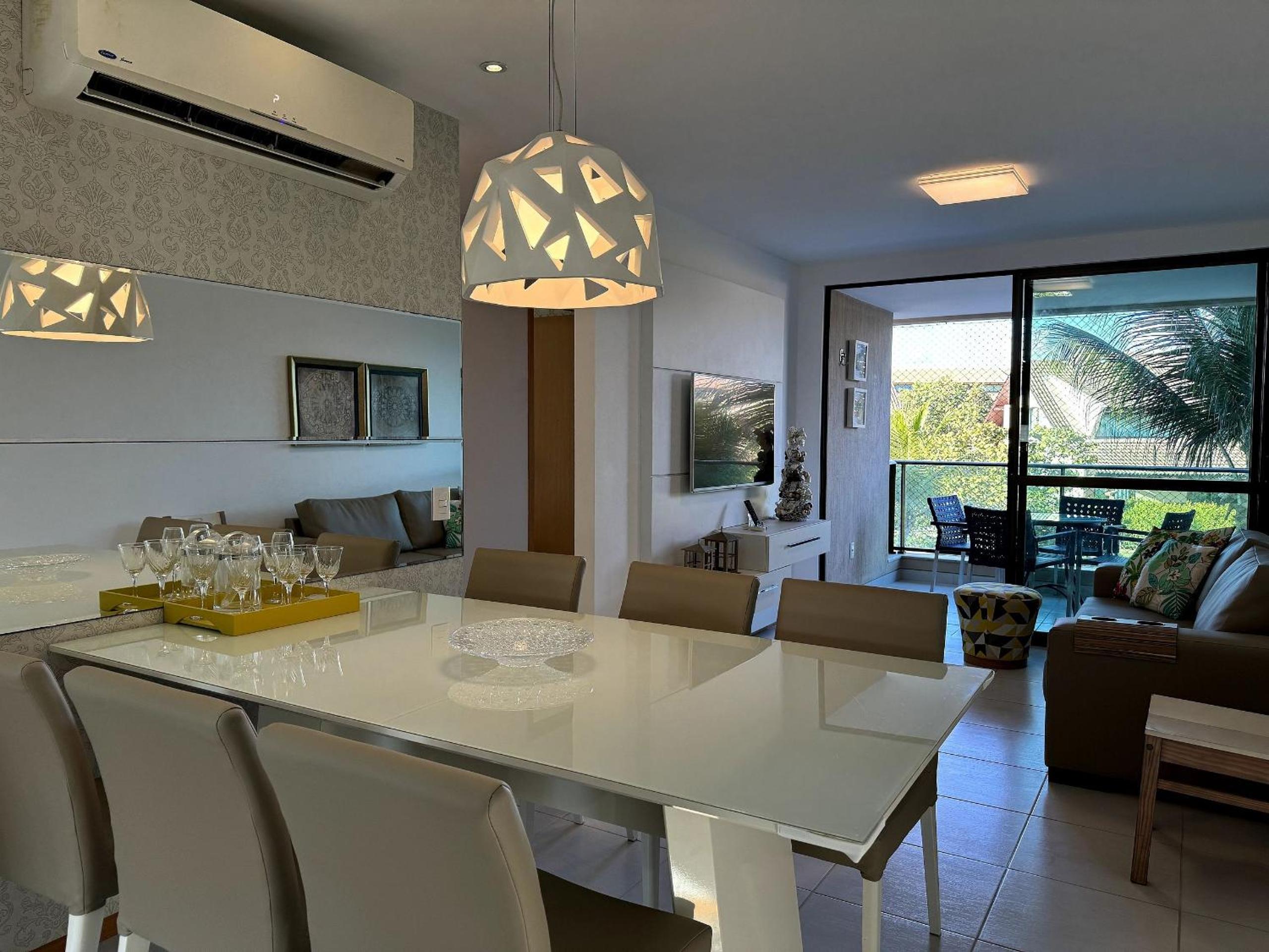 Nui Supreme Beach Living Muro Alto por Brevelar