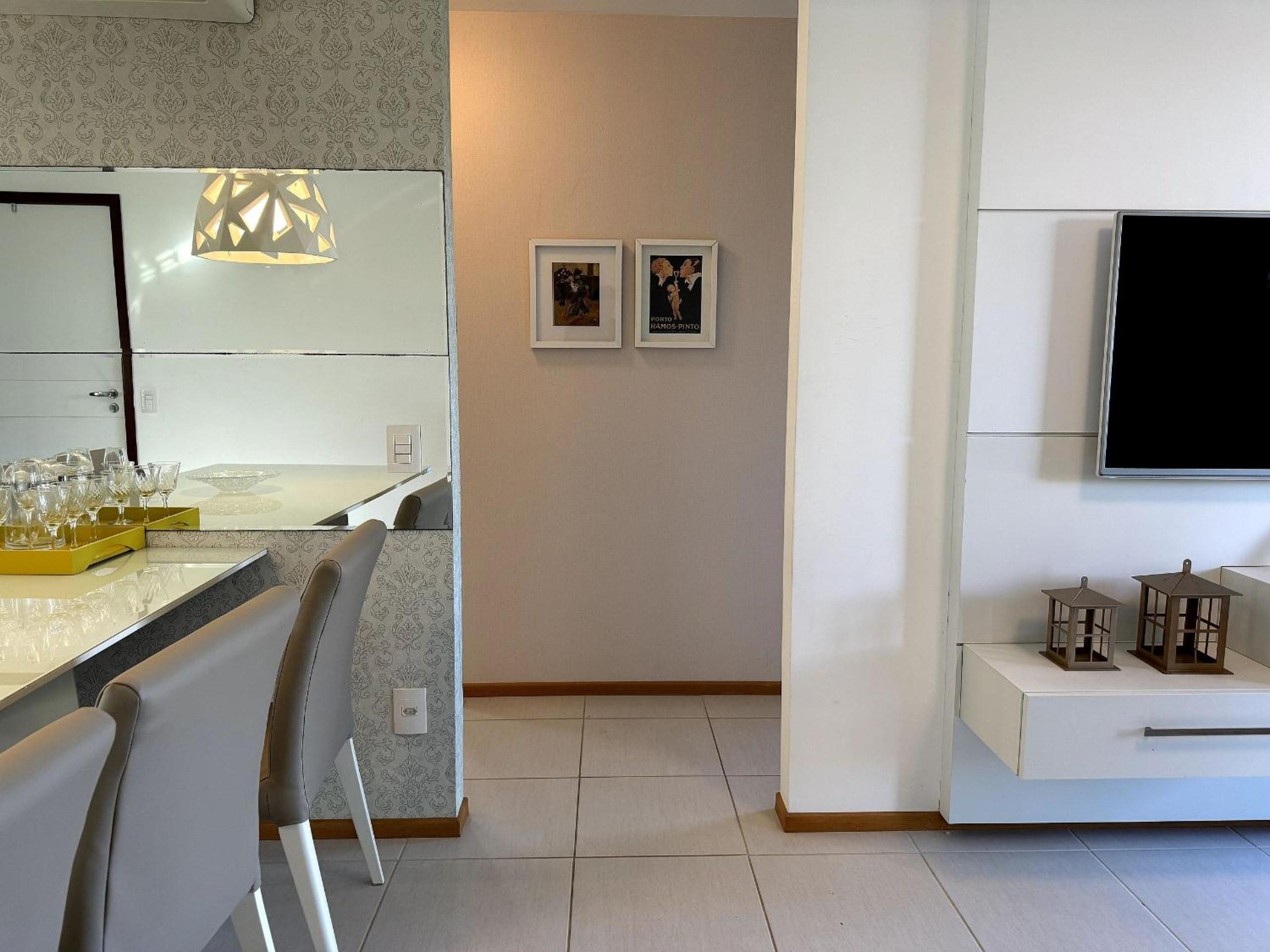 Nui Supreme Beach Living Muro Alto por Brevelar