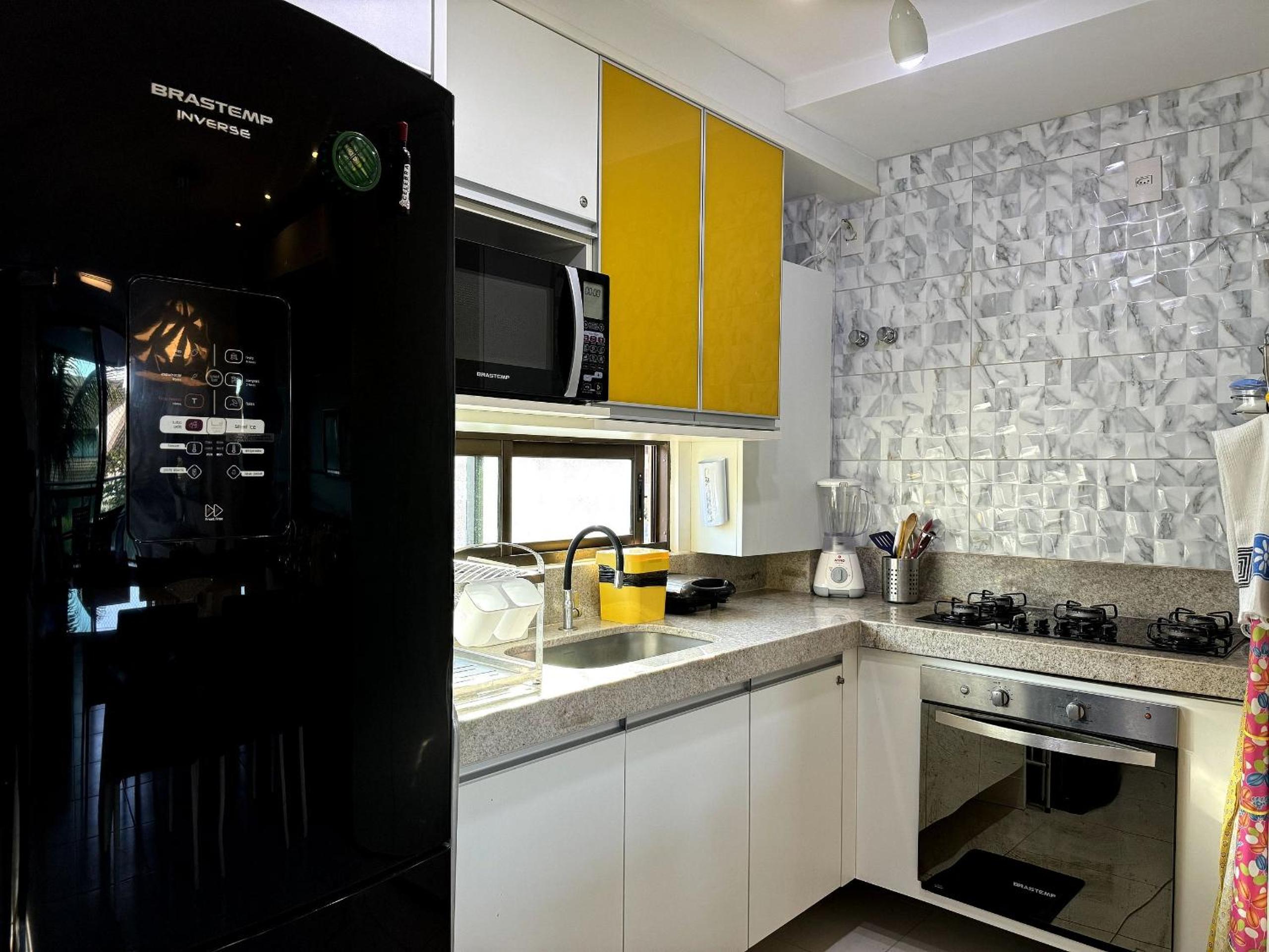 Nui Supreme Beach Living Muro Alto por Brevelar