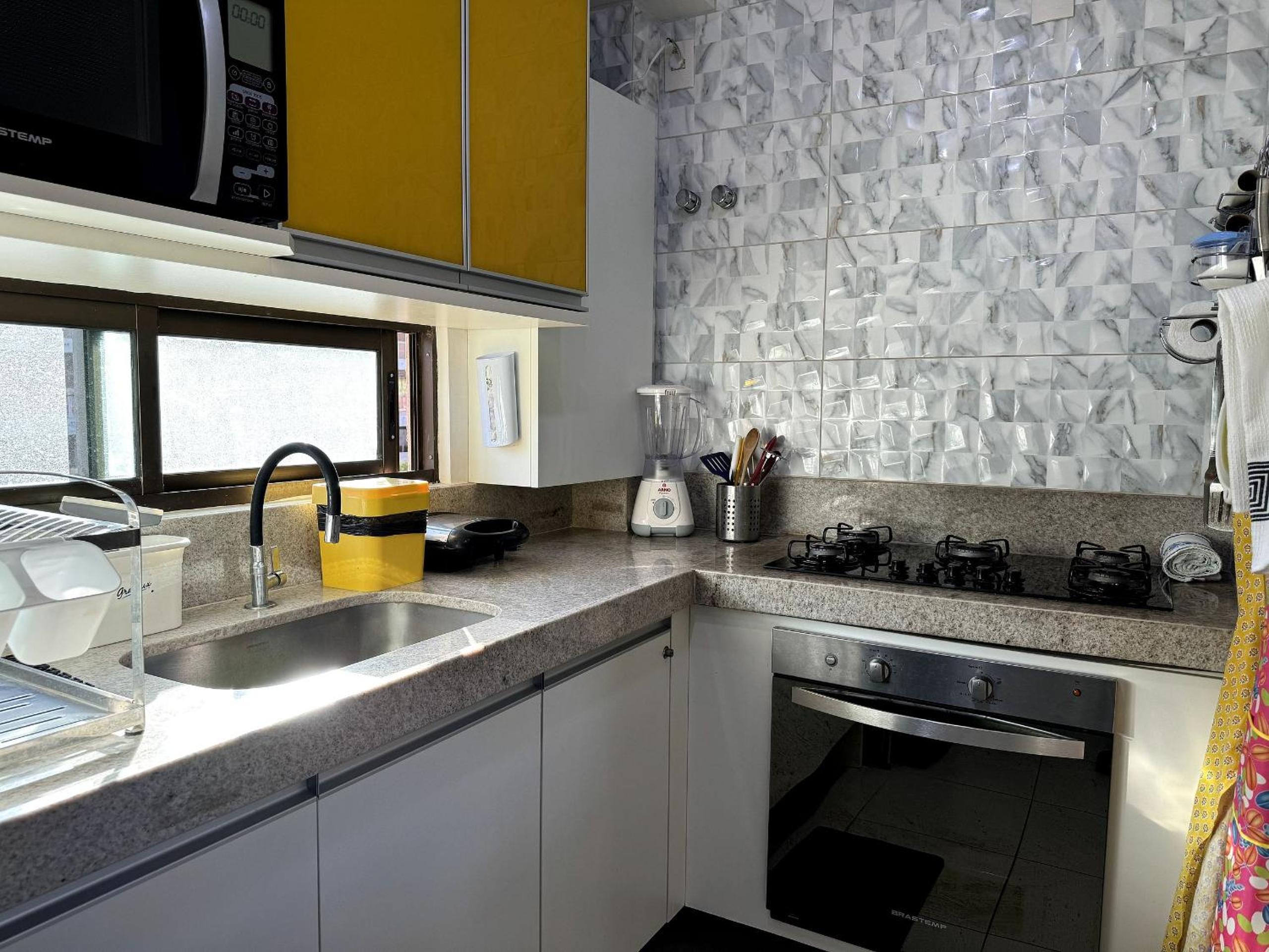 Nui Supreme Beach Living Muro Alto por Brevelar