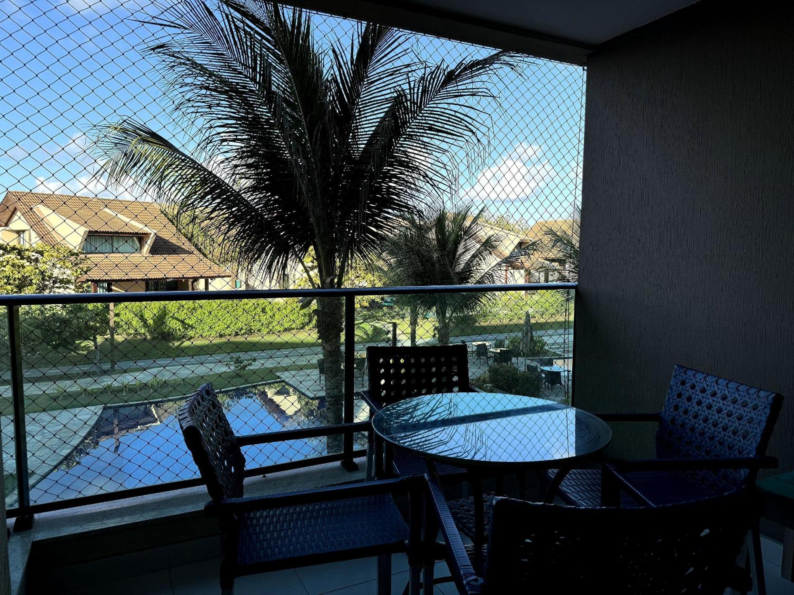 Nui Supreme Beach Living Muro Alto por Brevelar