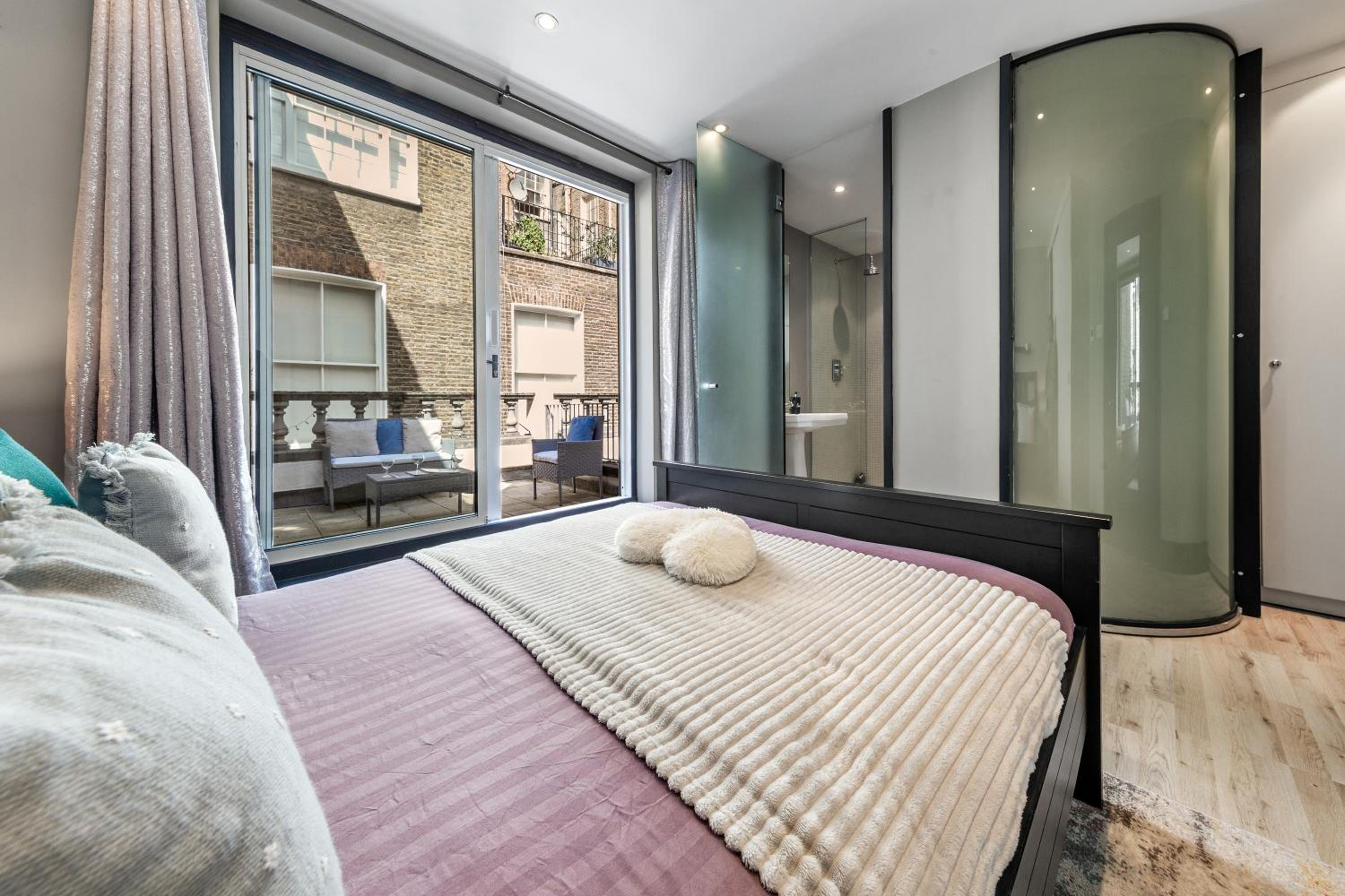 ROYAL Apartment in HARRODS