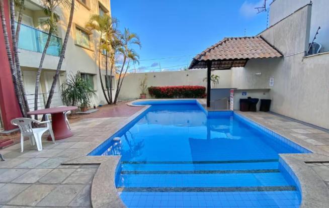Flat PontaNegra com Piscina e vista para o Morro do Careca