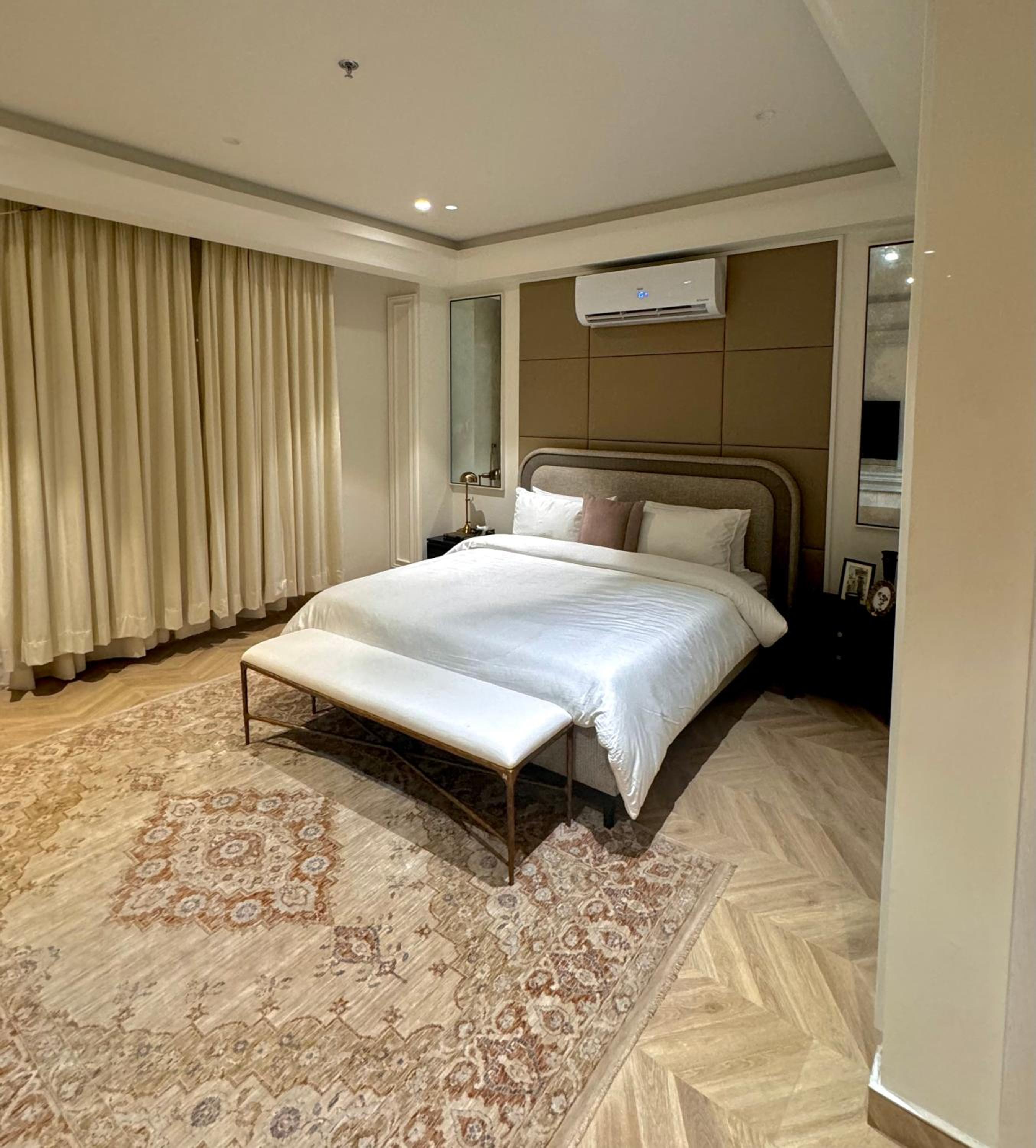 Skyrise Executive Apartments Facing Centaurus Mall Islamabad