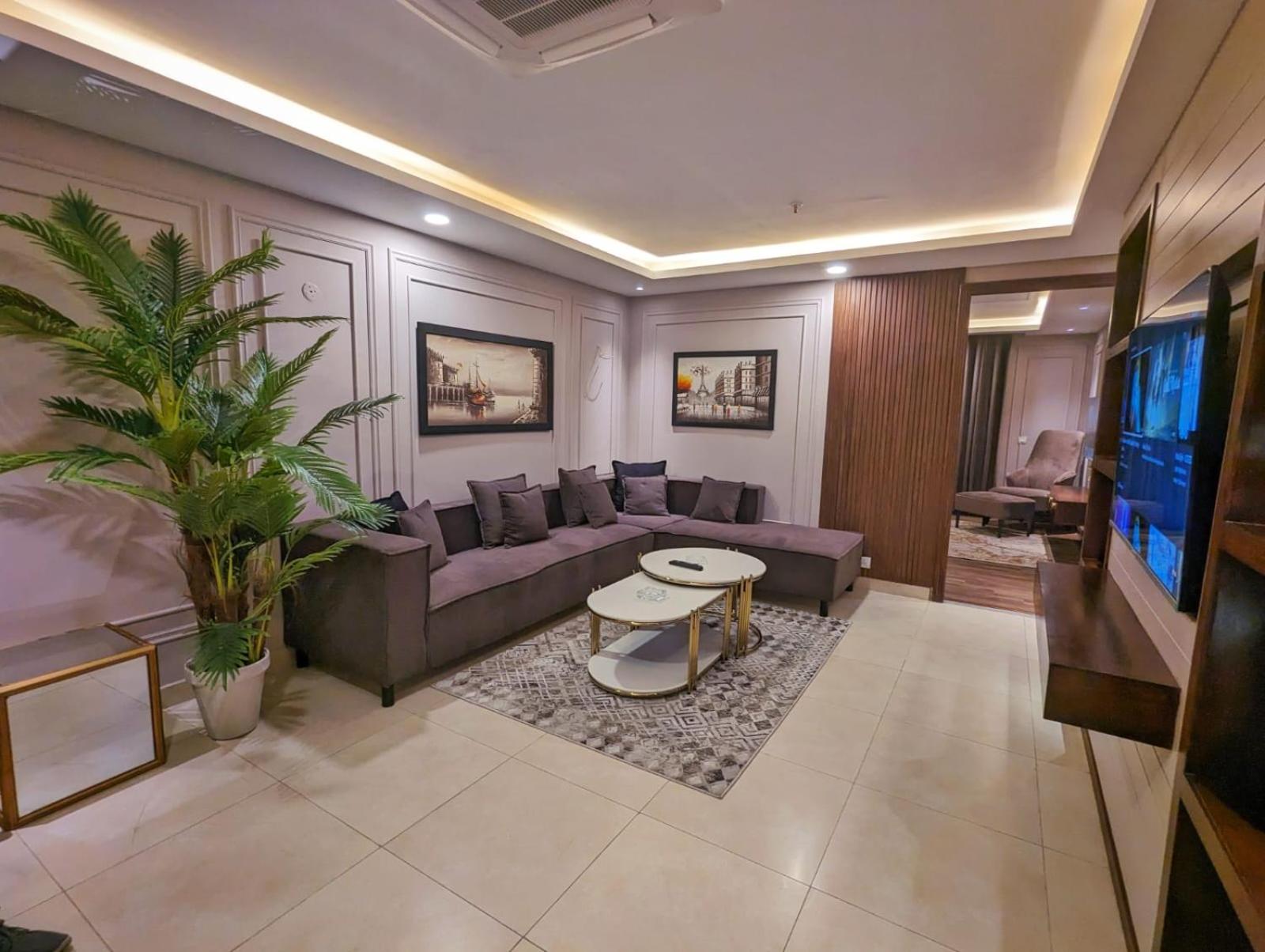 Skyrise Executive Apartments Facing Centaurus Mall Islamabad