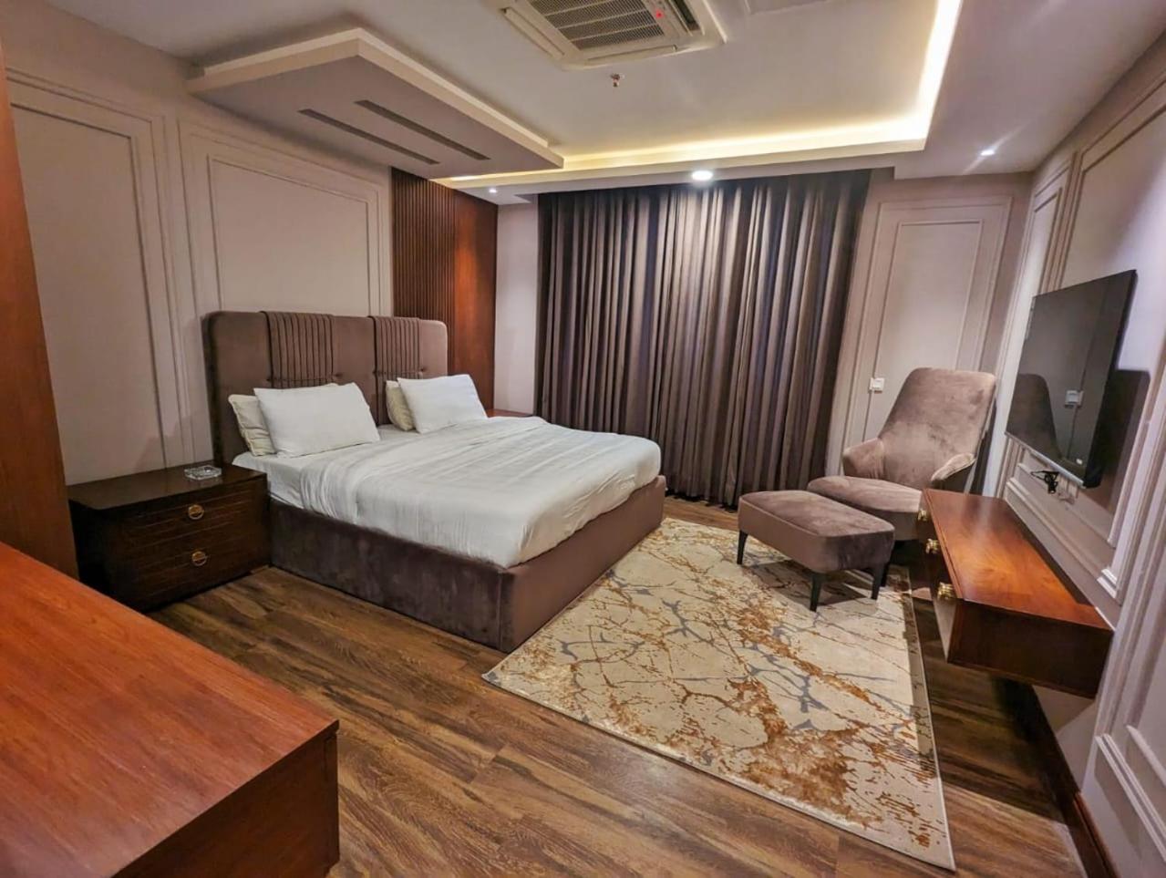 Skyrise Executive Apartments Facing Centaurus Mall Islamabad