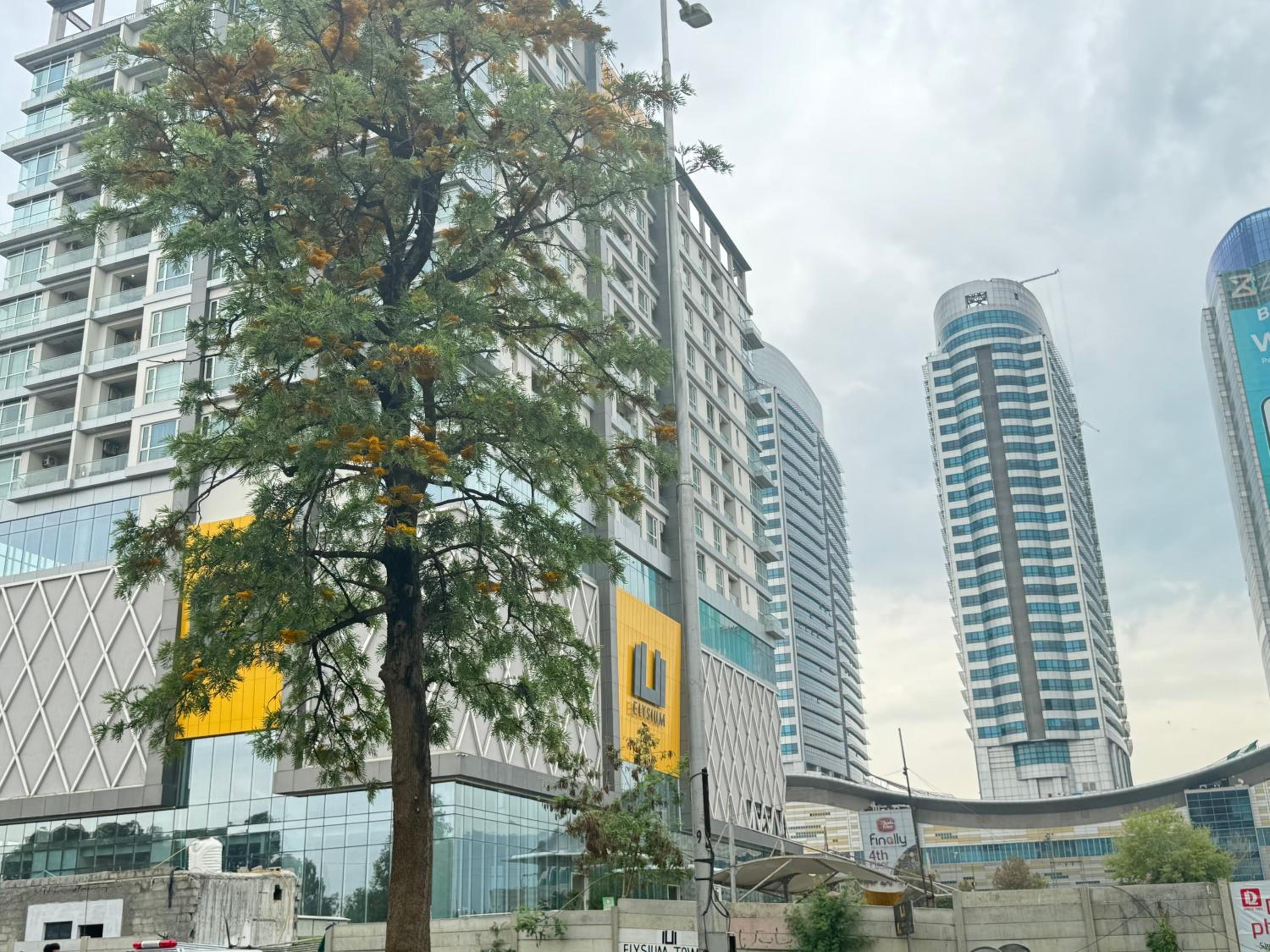 Skyrise Executive Apartments Facing Centaurus Mall Islamabad