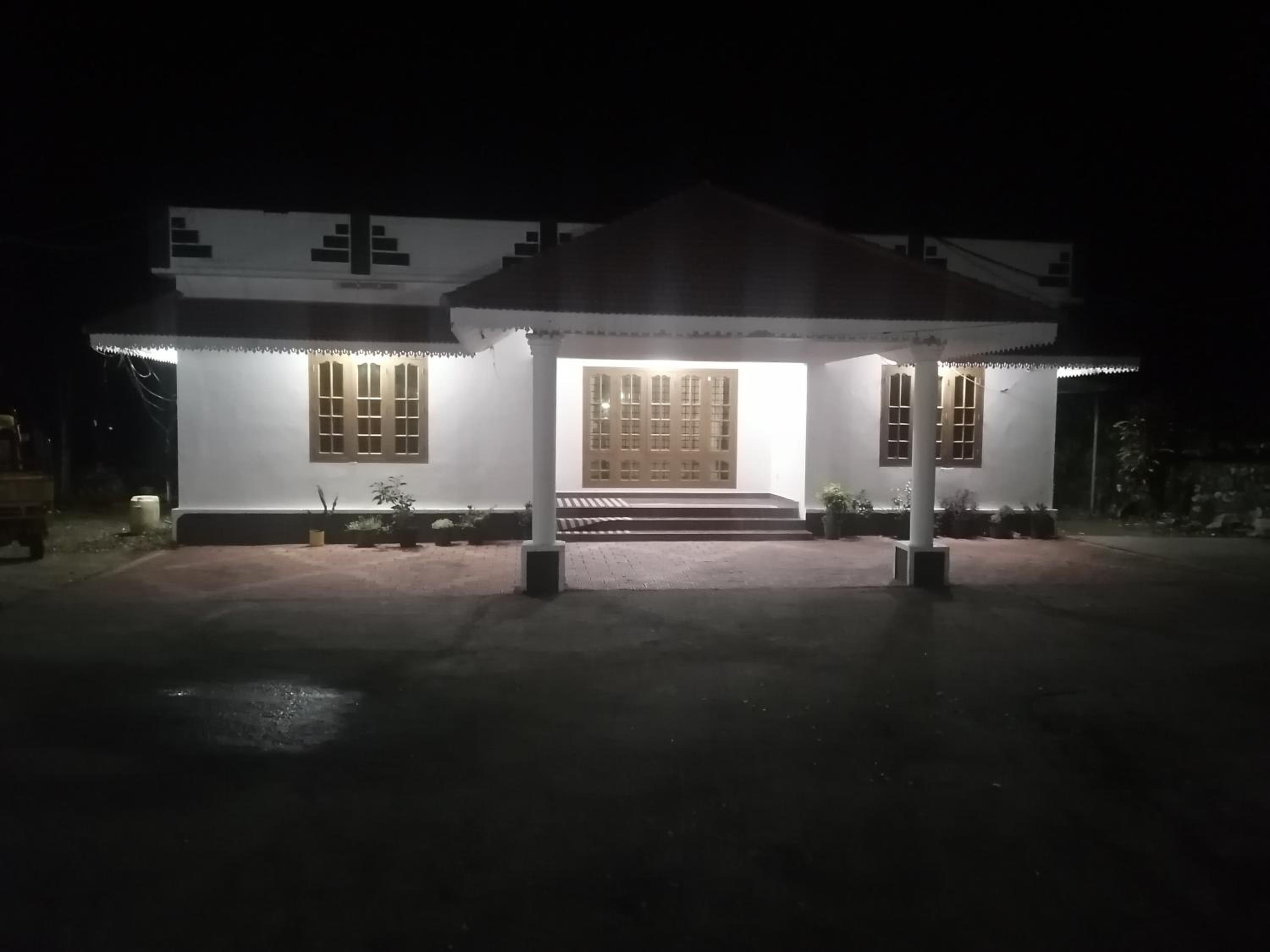 Hill garden homestay,Vagamon view 2