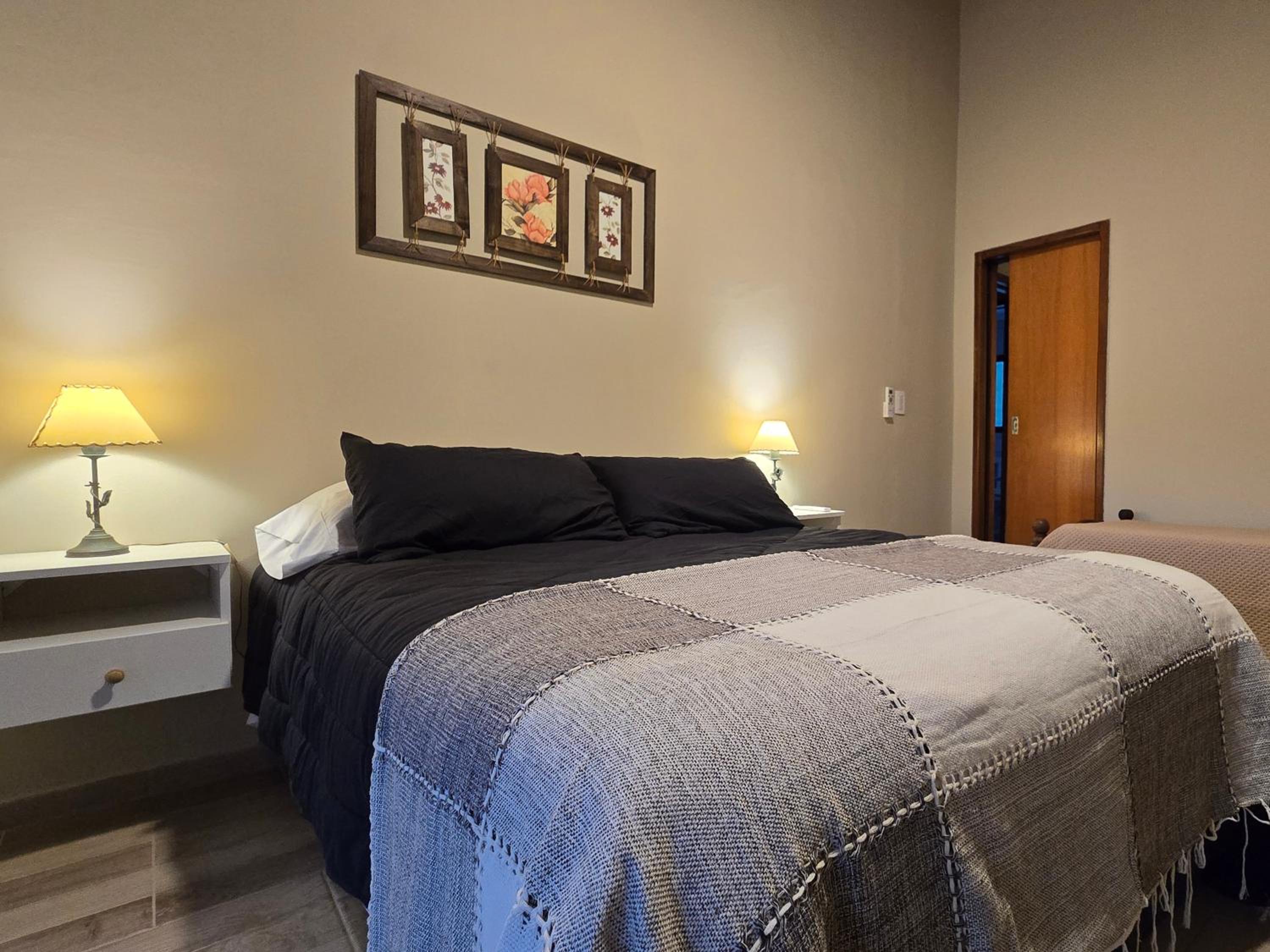 Refugio Natural, Casa de Campo para 10 en Barrio Privado