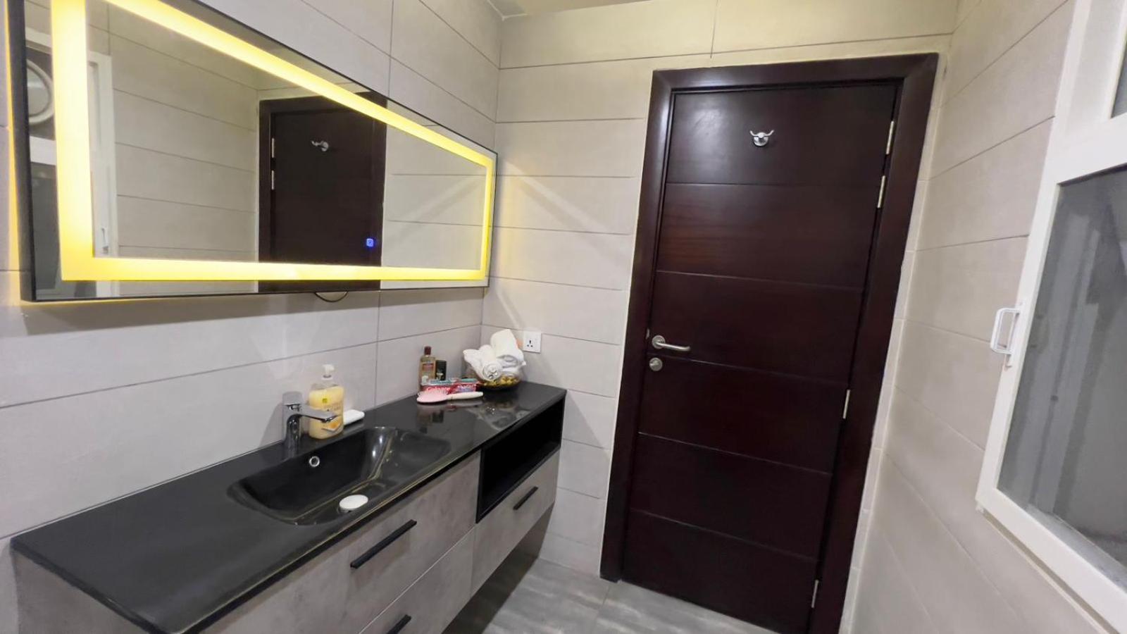 Elysium Luxury Serviced Apartments Facing Centaurus Mall Islamabad