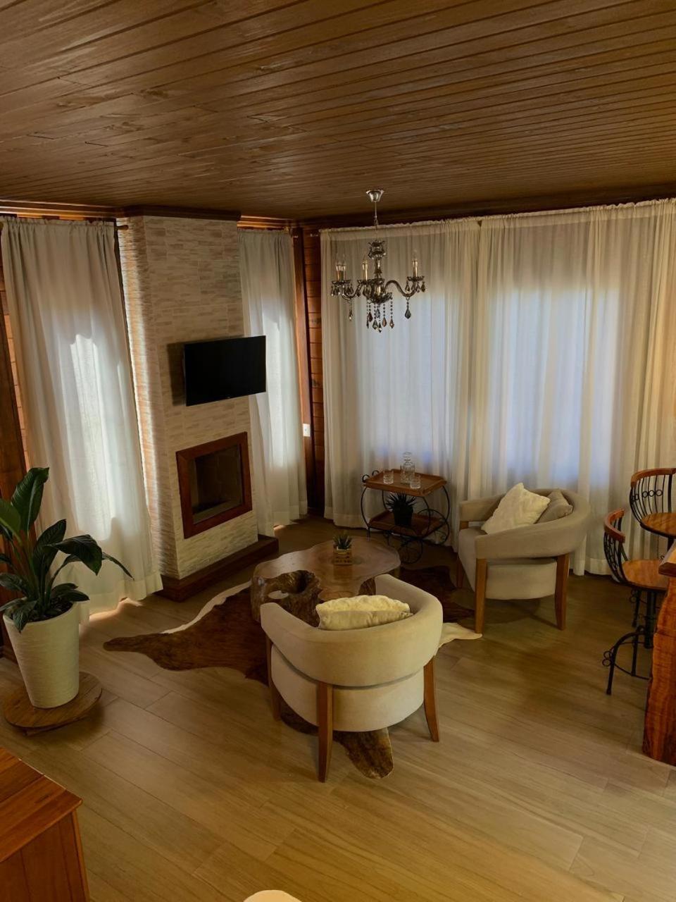 Chalé Recanto do Pimenta e Casa Recanto do Pimenta