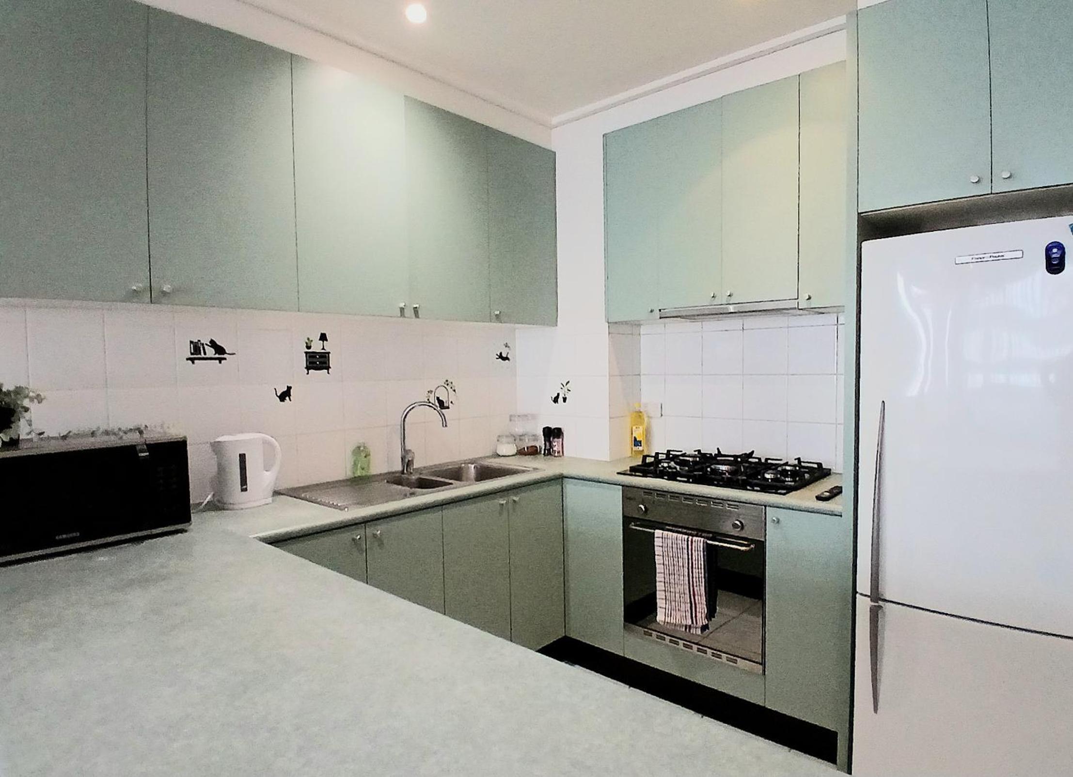 Readyset Apartments at Dockside