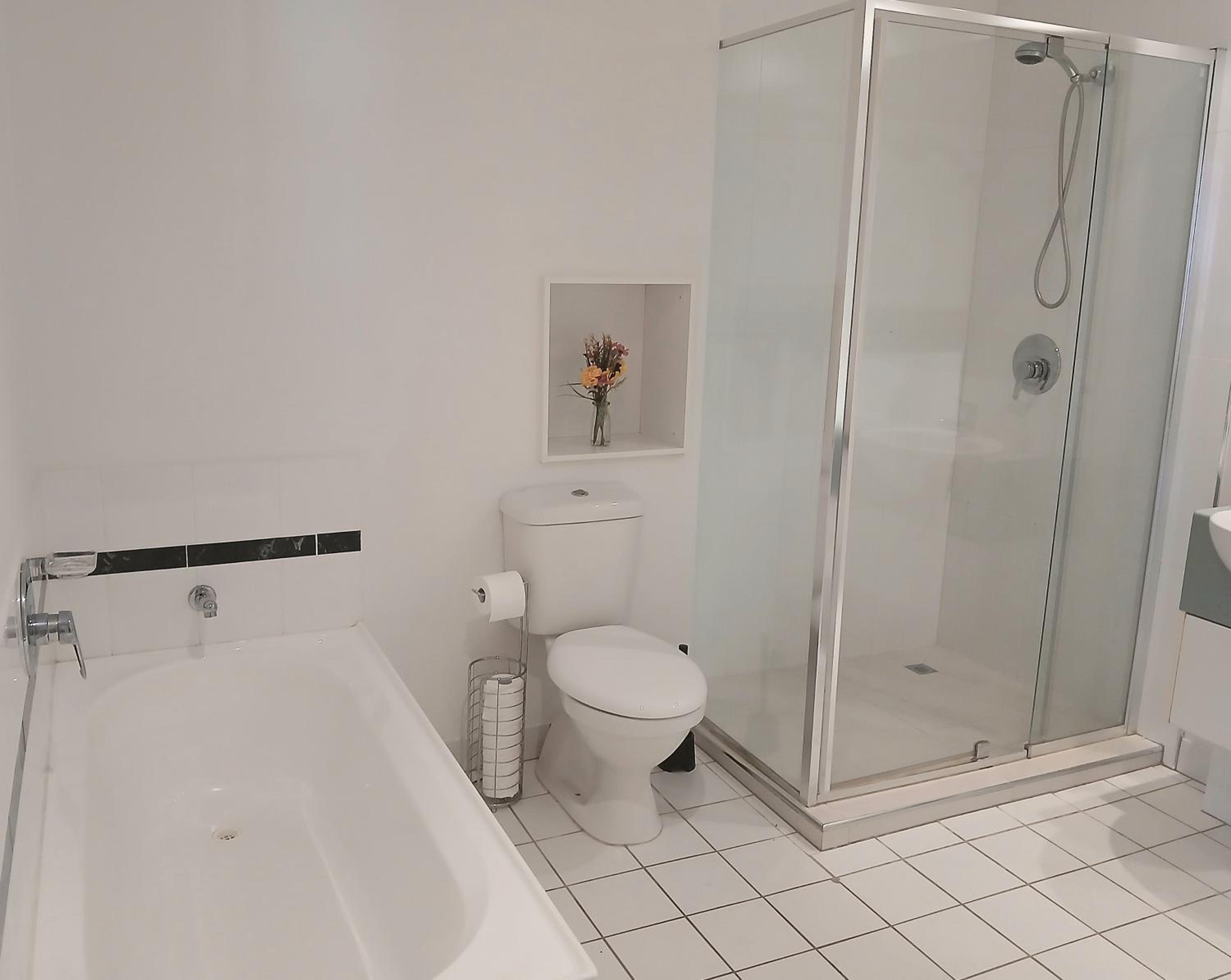 Readyset Apartments at Dockside
