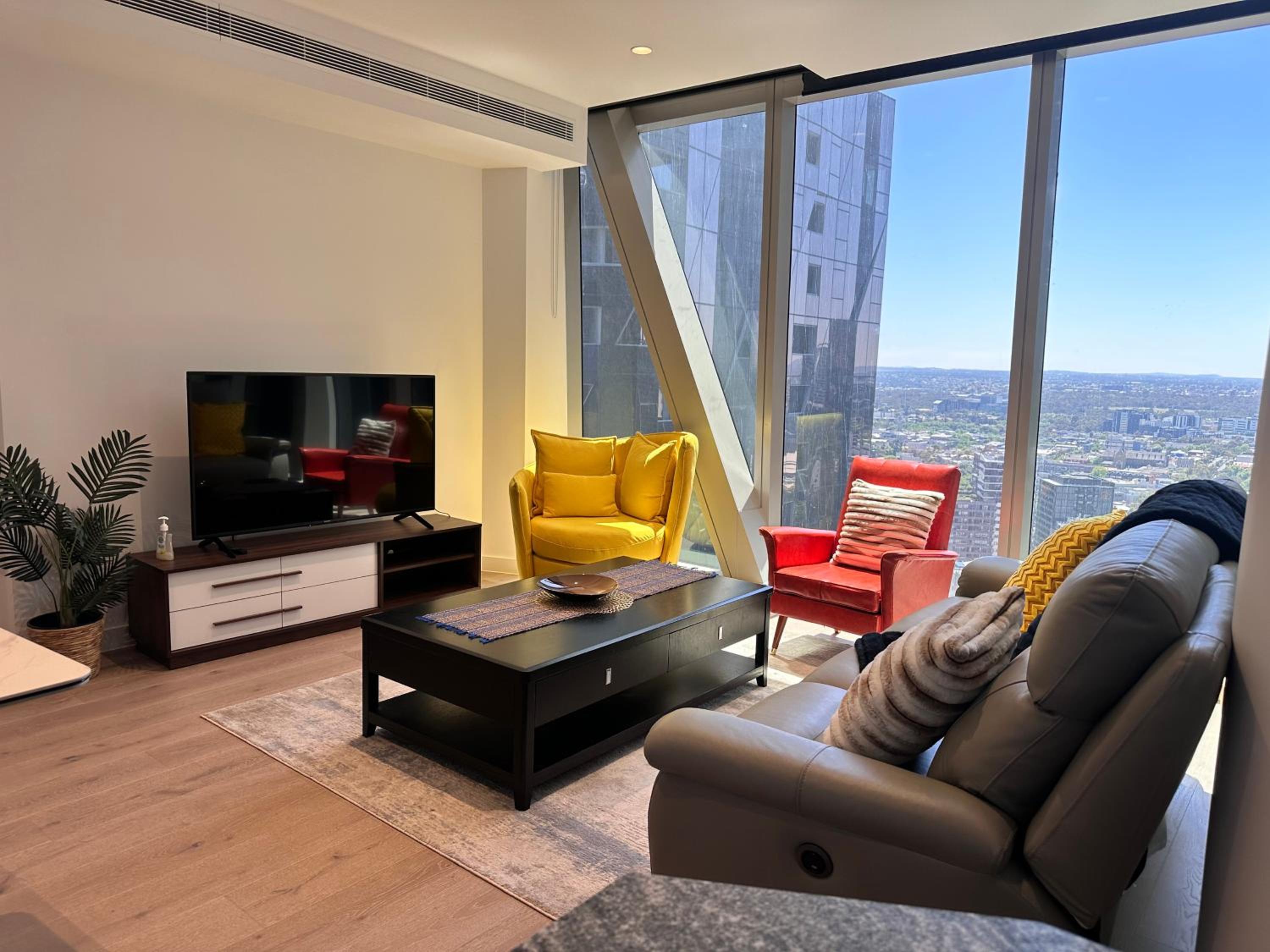 West Side Place Luxury Executive Residence by Ritz Carlton