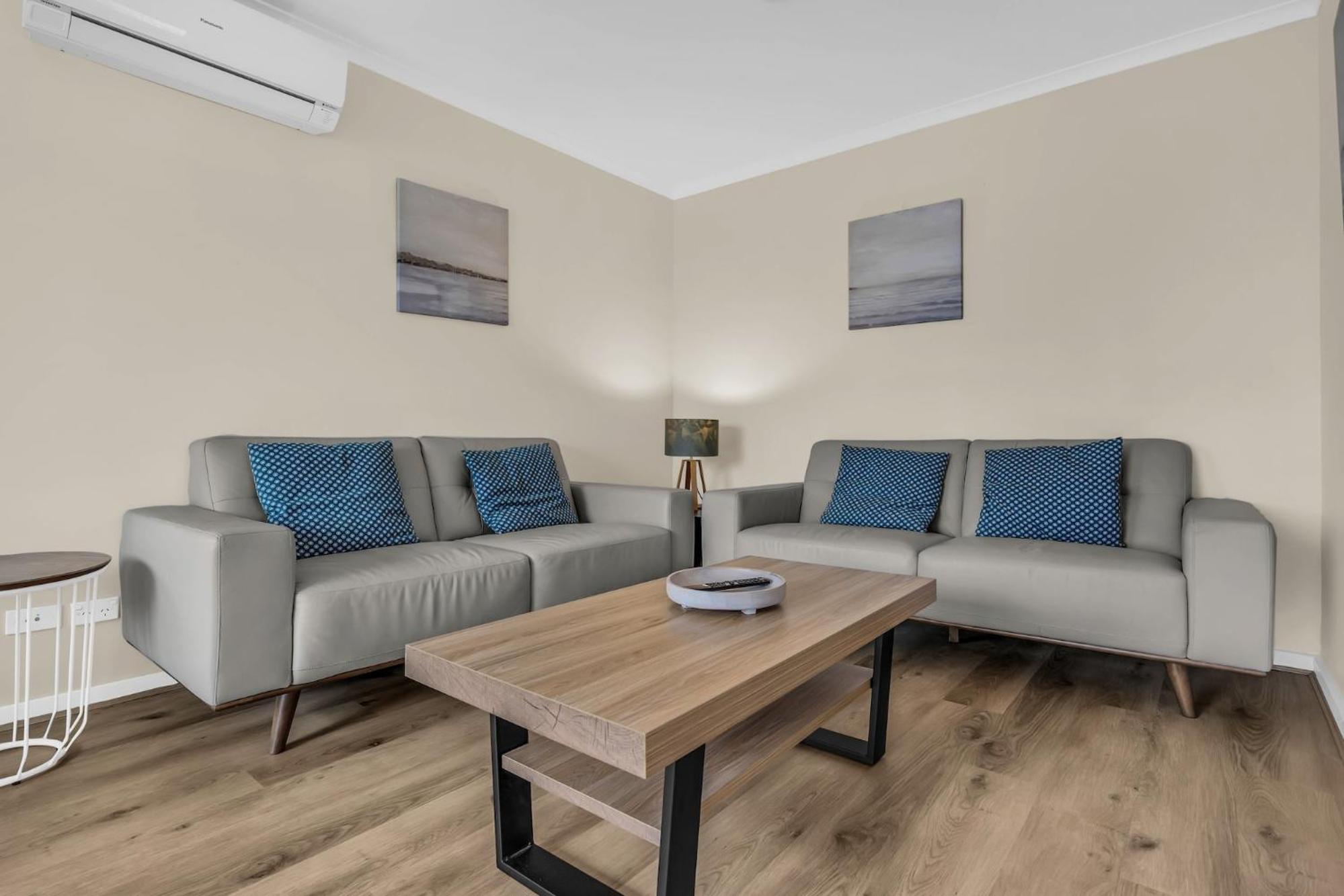15 Beach St view 4