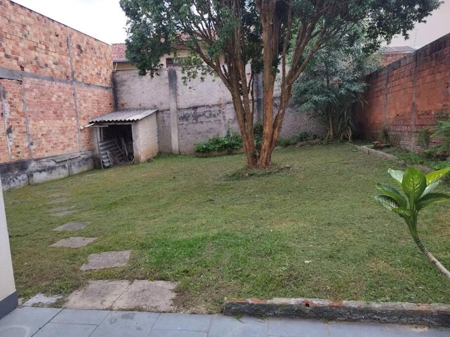 Excelente casa 8km do Centro