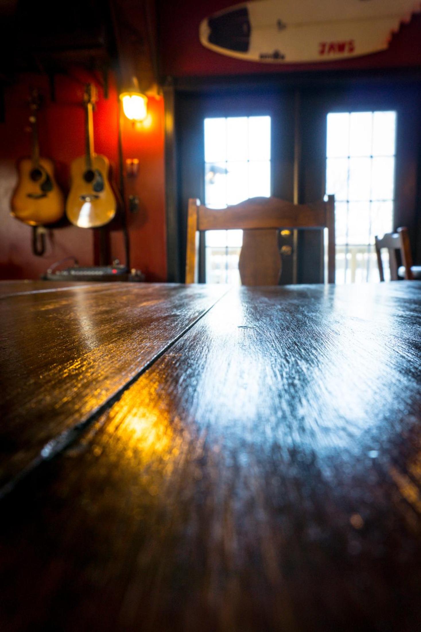 Groundswell Pub & Inn